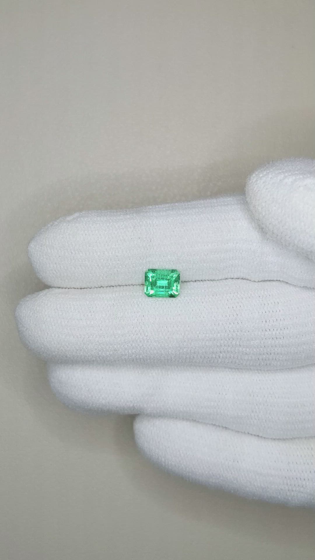 0.81 Ct. Emerald from Russia Size Video