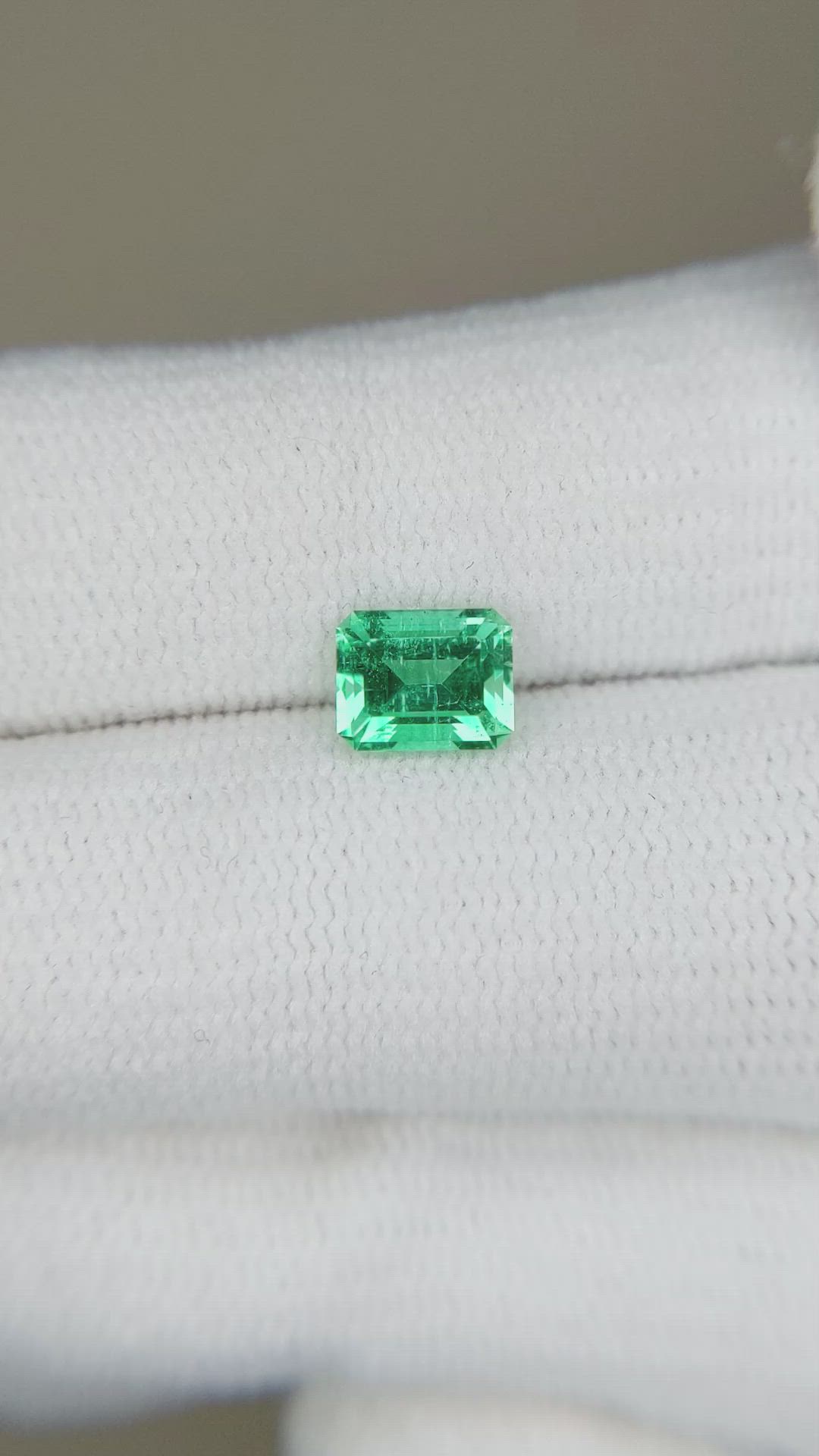 0.81 Ct. Emerald from Russia Size Video