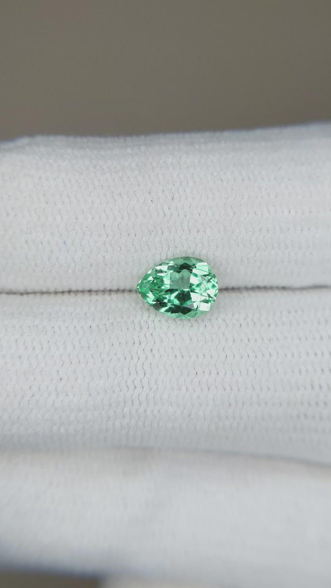0.79 Ct. Emerald from Russia Size Video