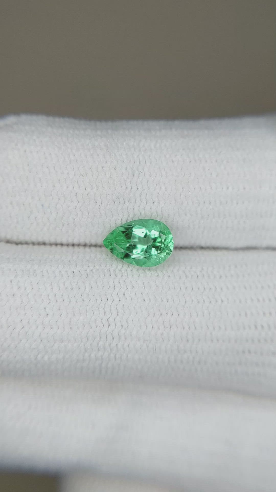 0.79 Ct. Emerald from Russia Size Video