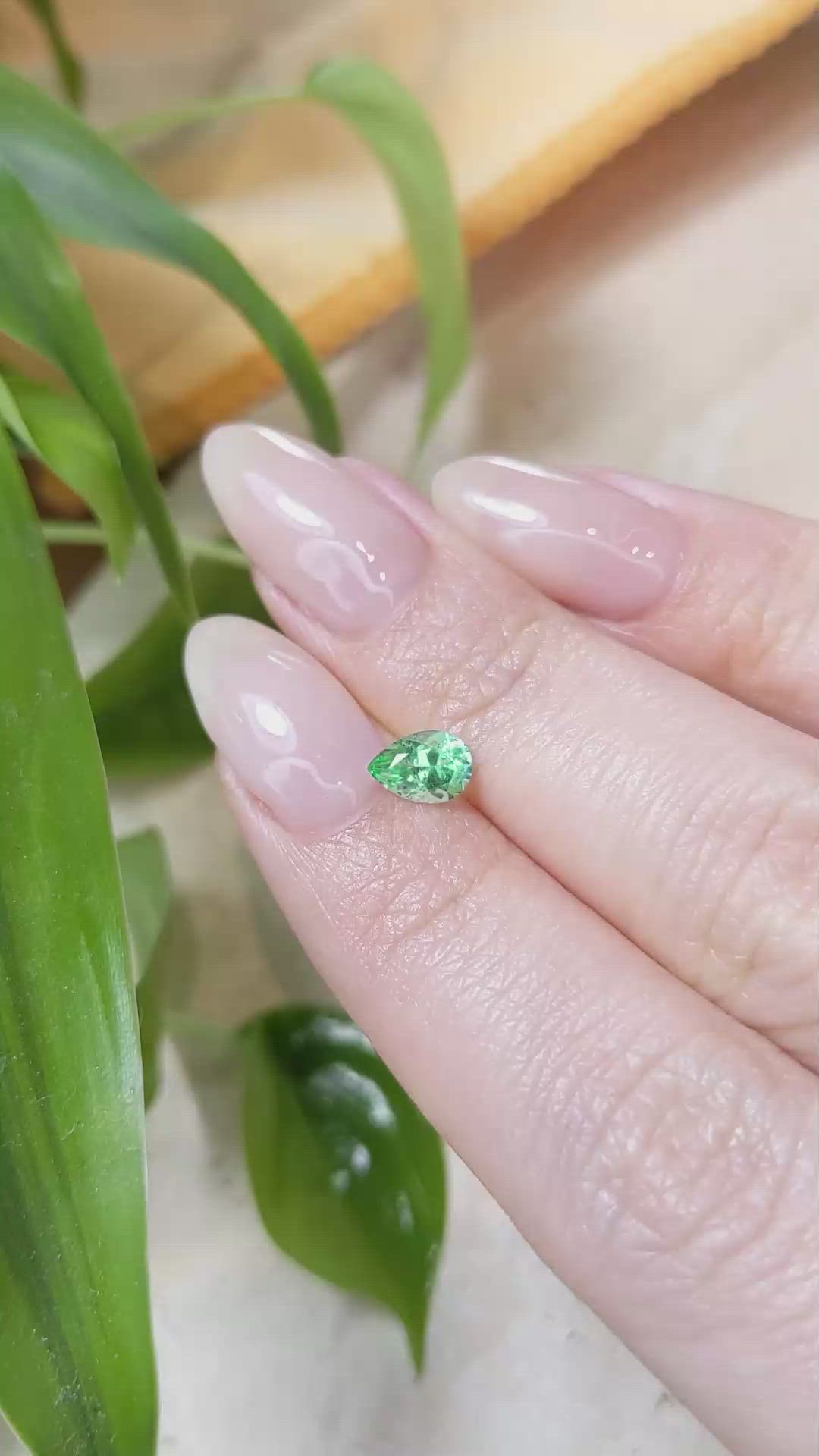 0.60 Ct. Emerald from Russia Size Video