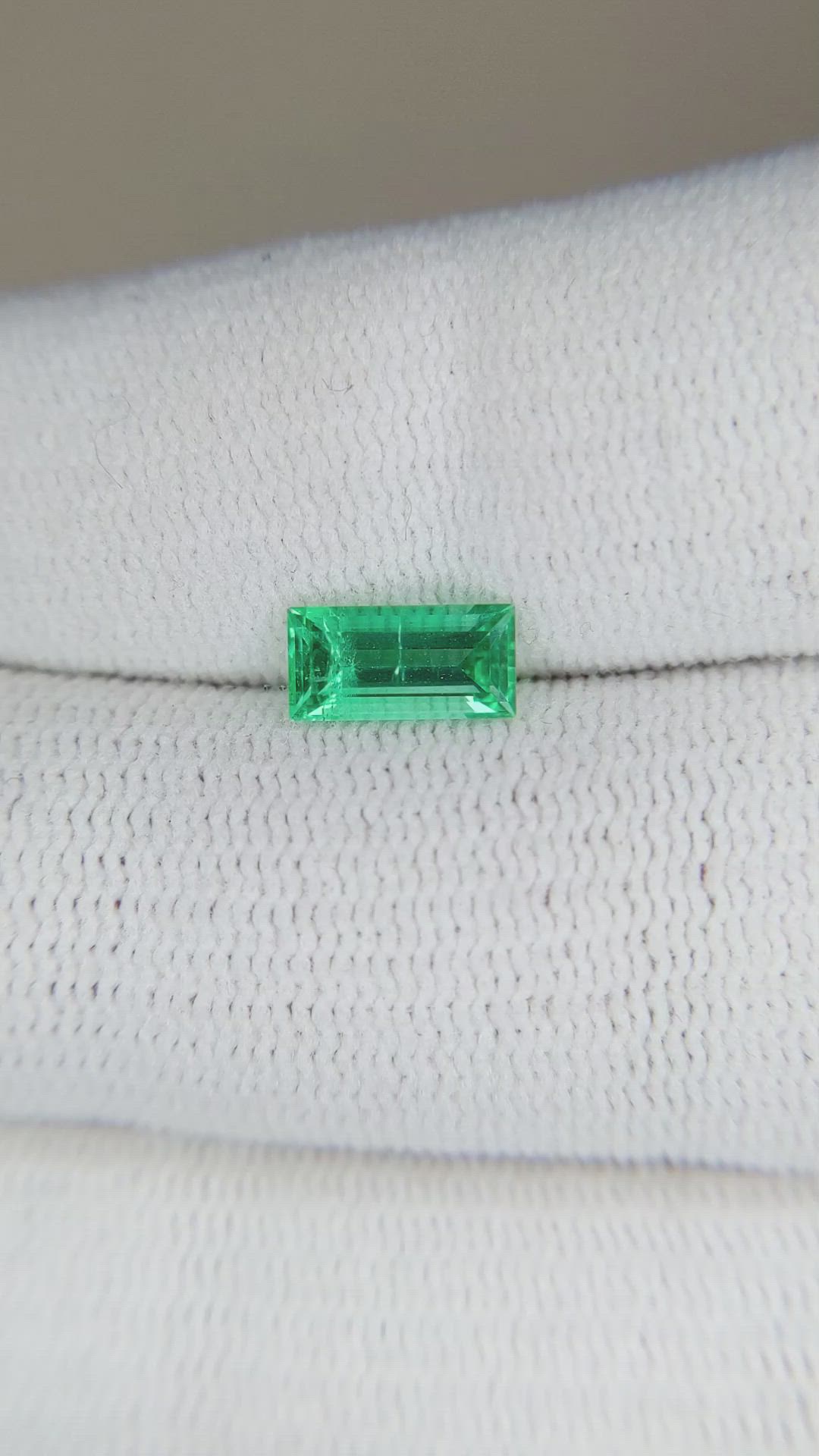 0.81 Ct. Emerald from Russia Size Video