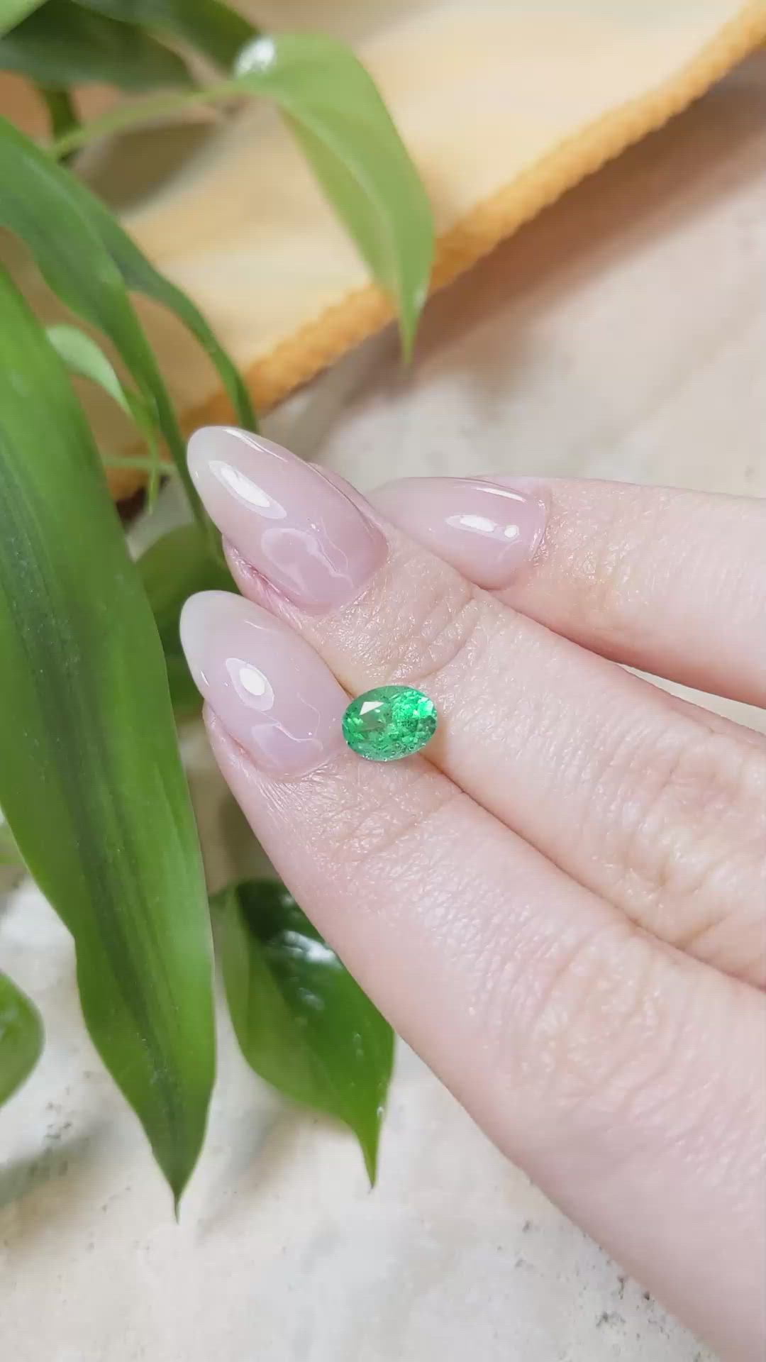 0.94 Ct. Emerald from Russia Size Video