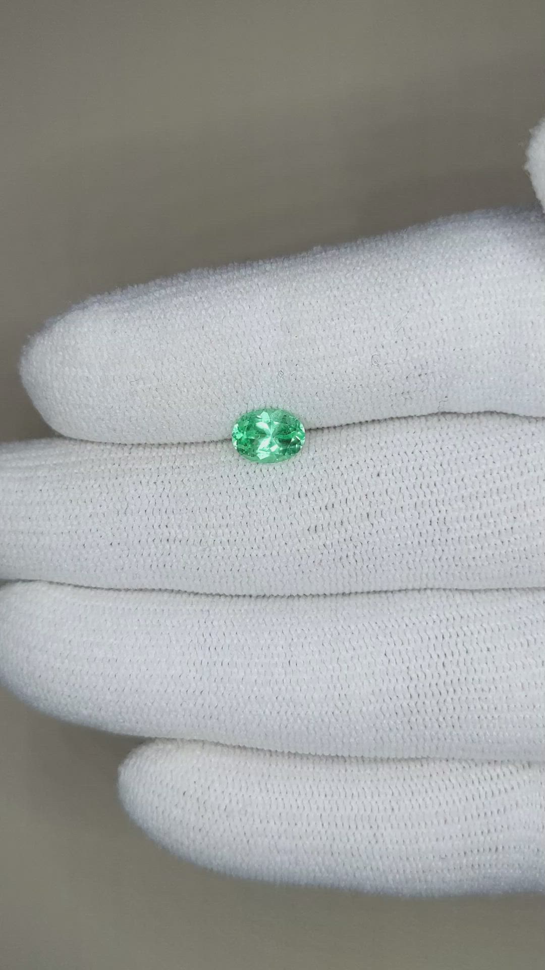 0.78 Ct. Emerald from Russia Size Video