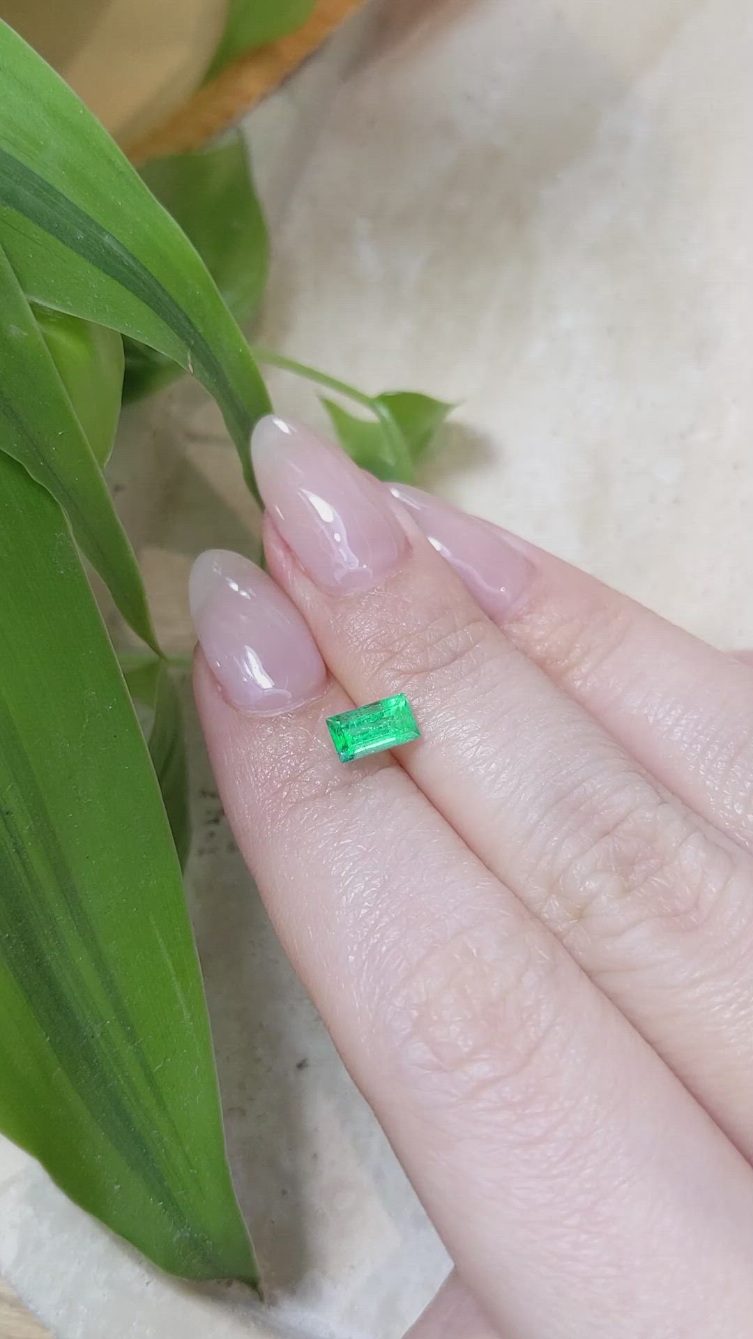 0.76 Ct. Emerald from Russia Size Video