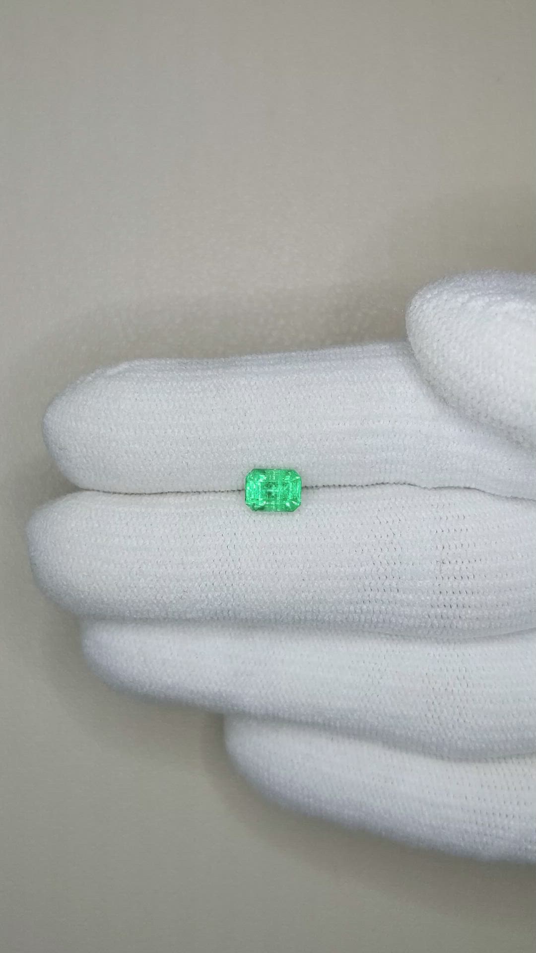 0.76 Ct. Emerald from Russia Size Video