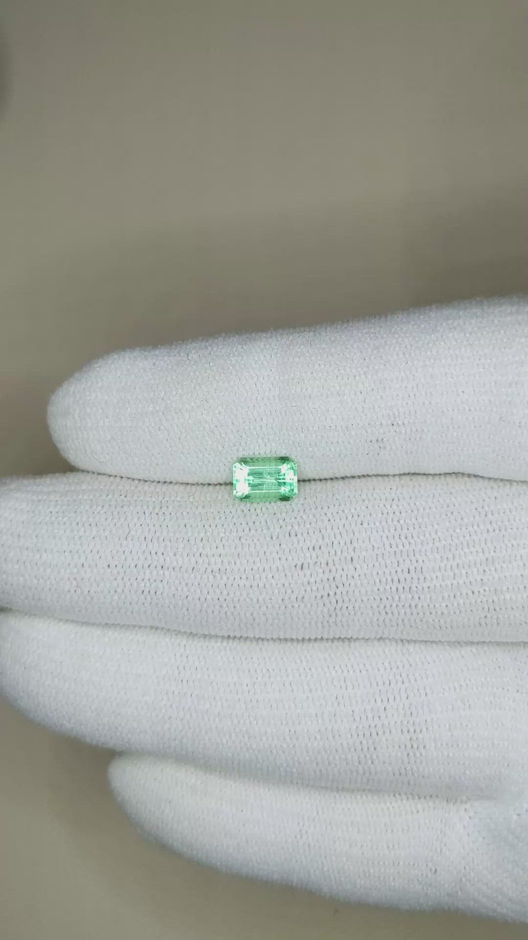 0.85 Ct. Emerald from Russia Size Video