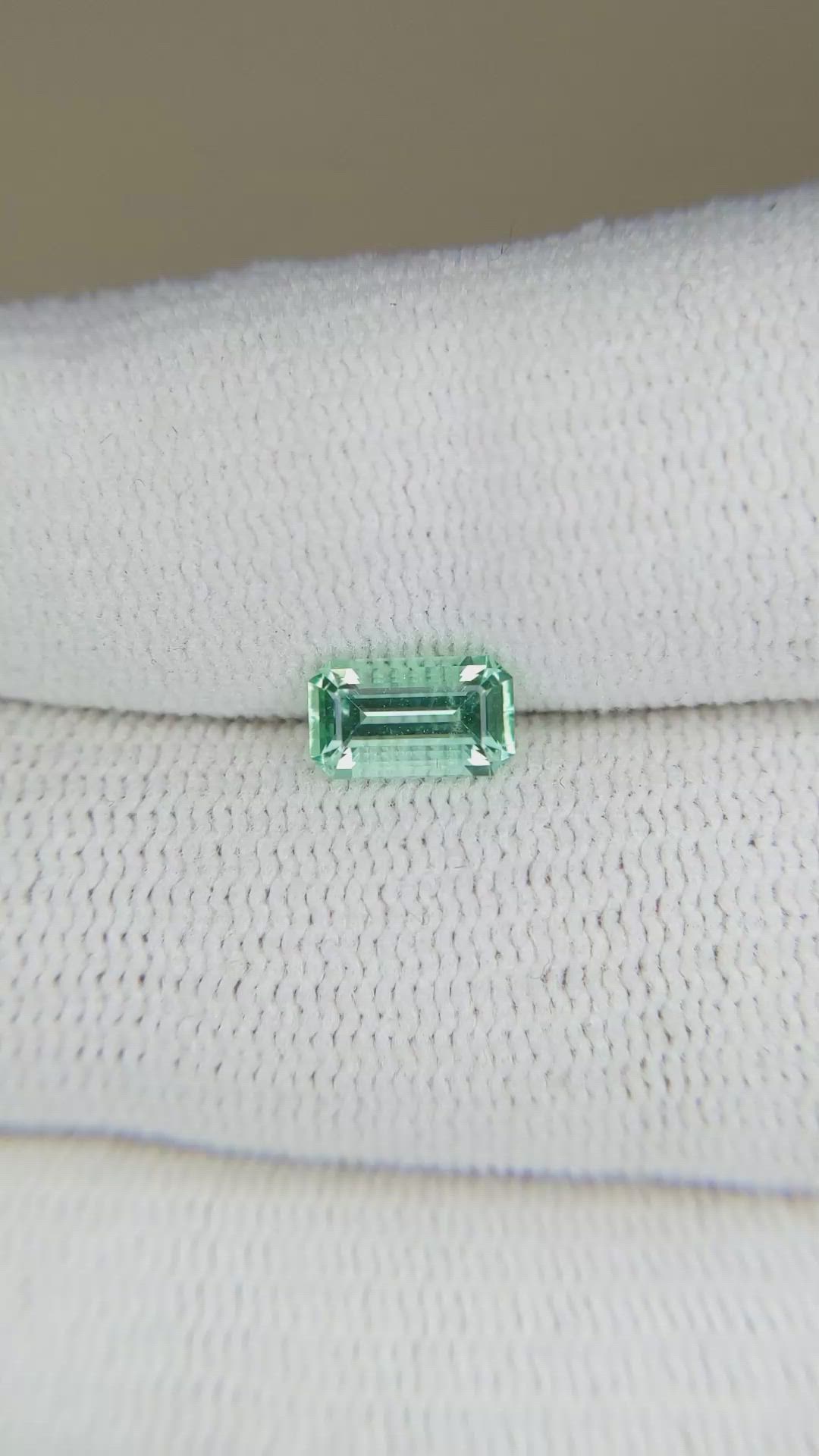 0.81 Ct. Emerald from Russia Size Video