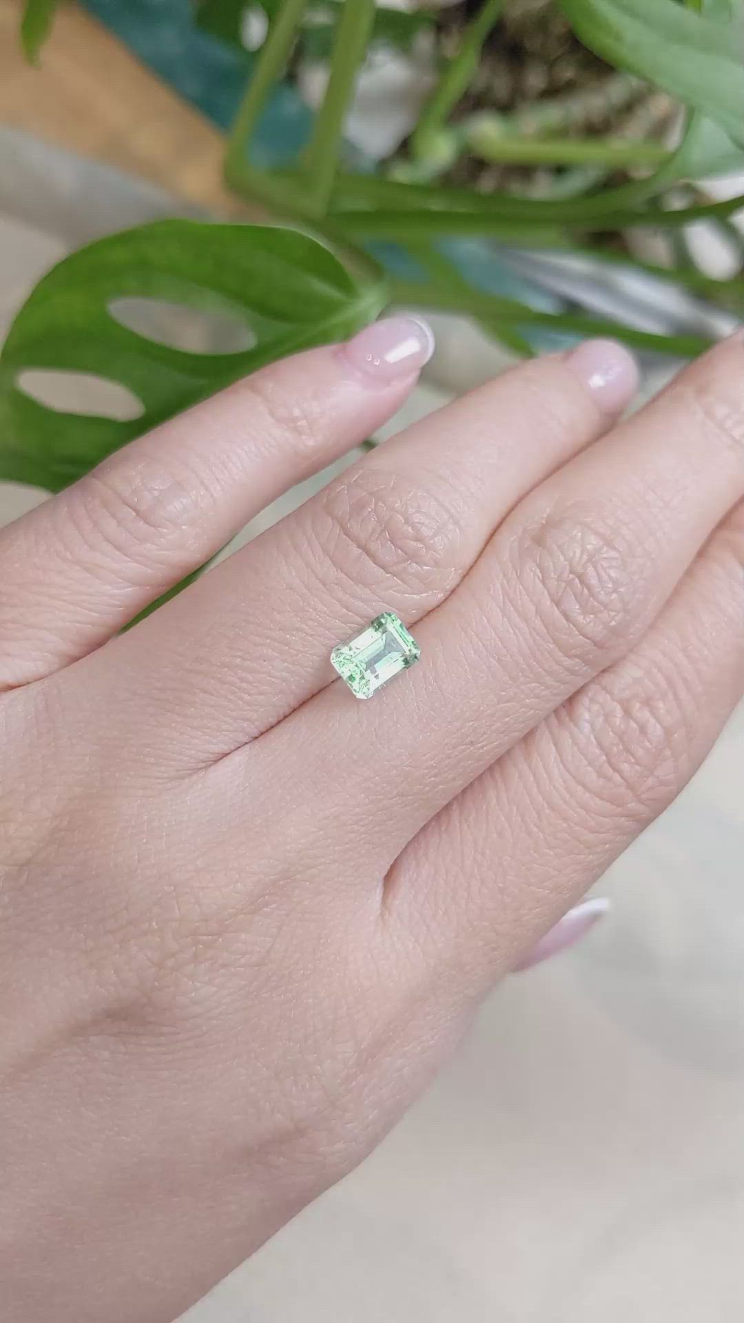 0.97 Ct. Emerald from Russia Size Video