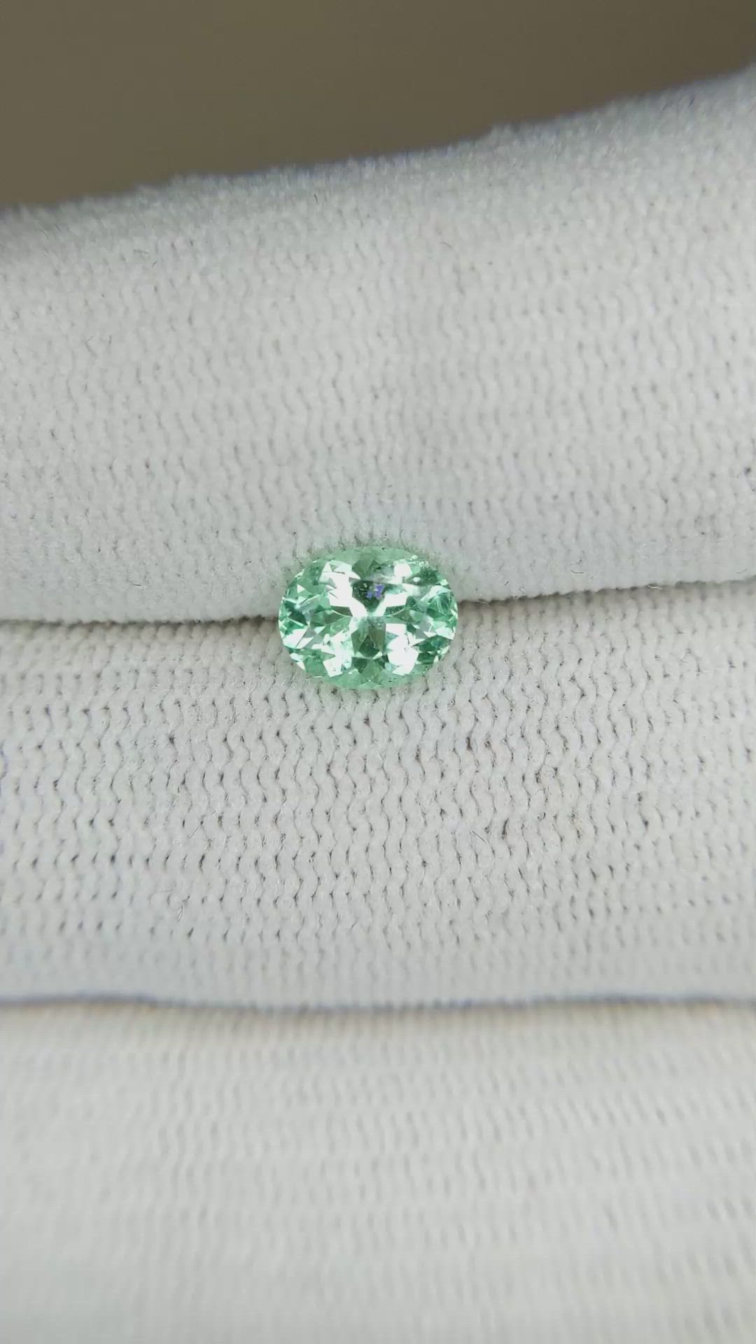 0.81 Ct. Emerald from Russia Size Video