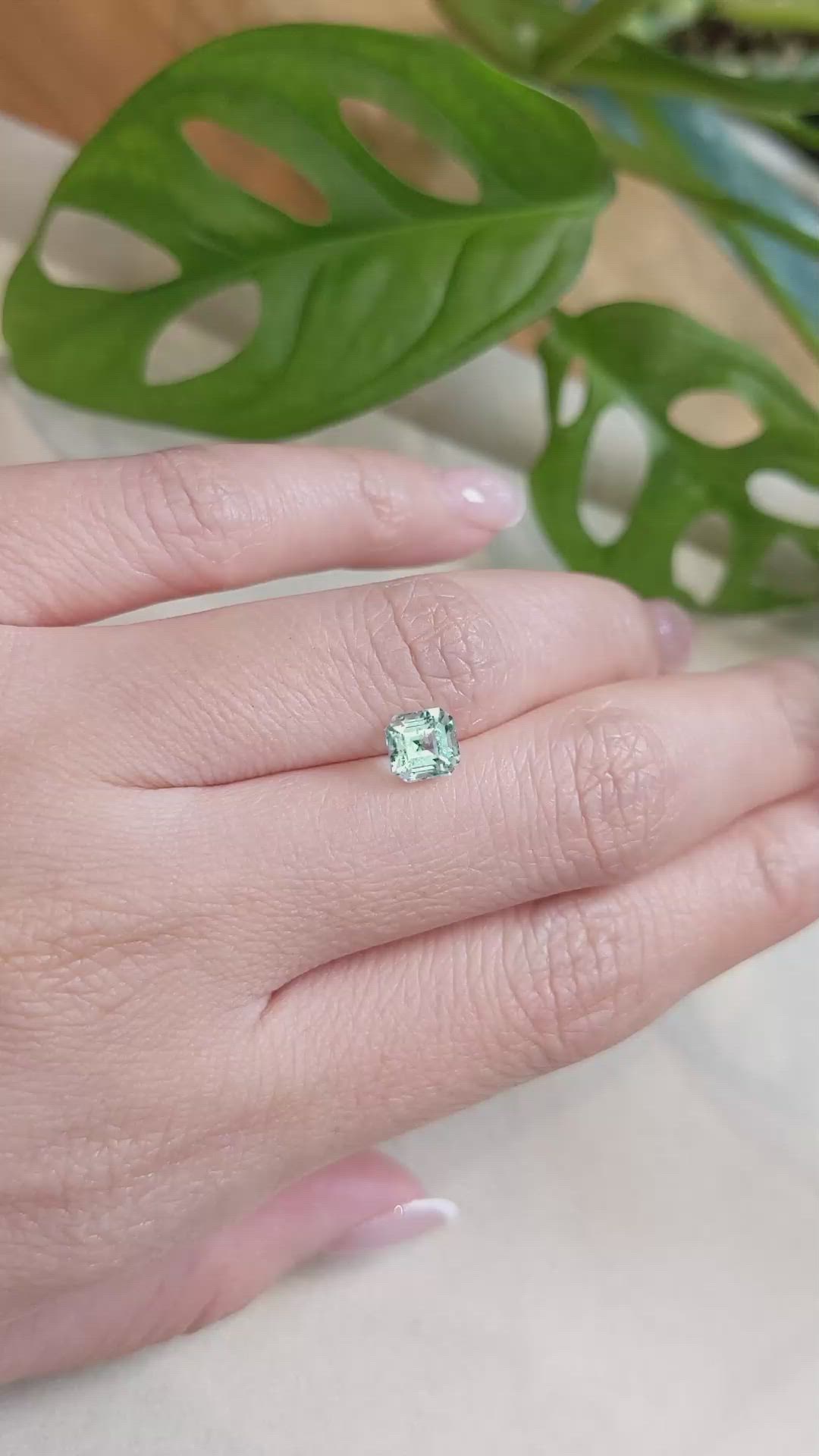 0.98 Ct. Emerald from Russia Size Video