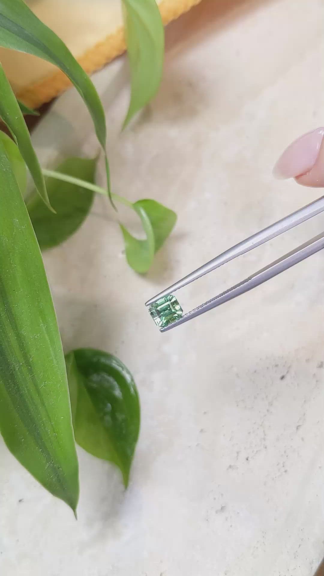0.95 Ct. Emerald from Russia Size Video