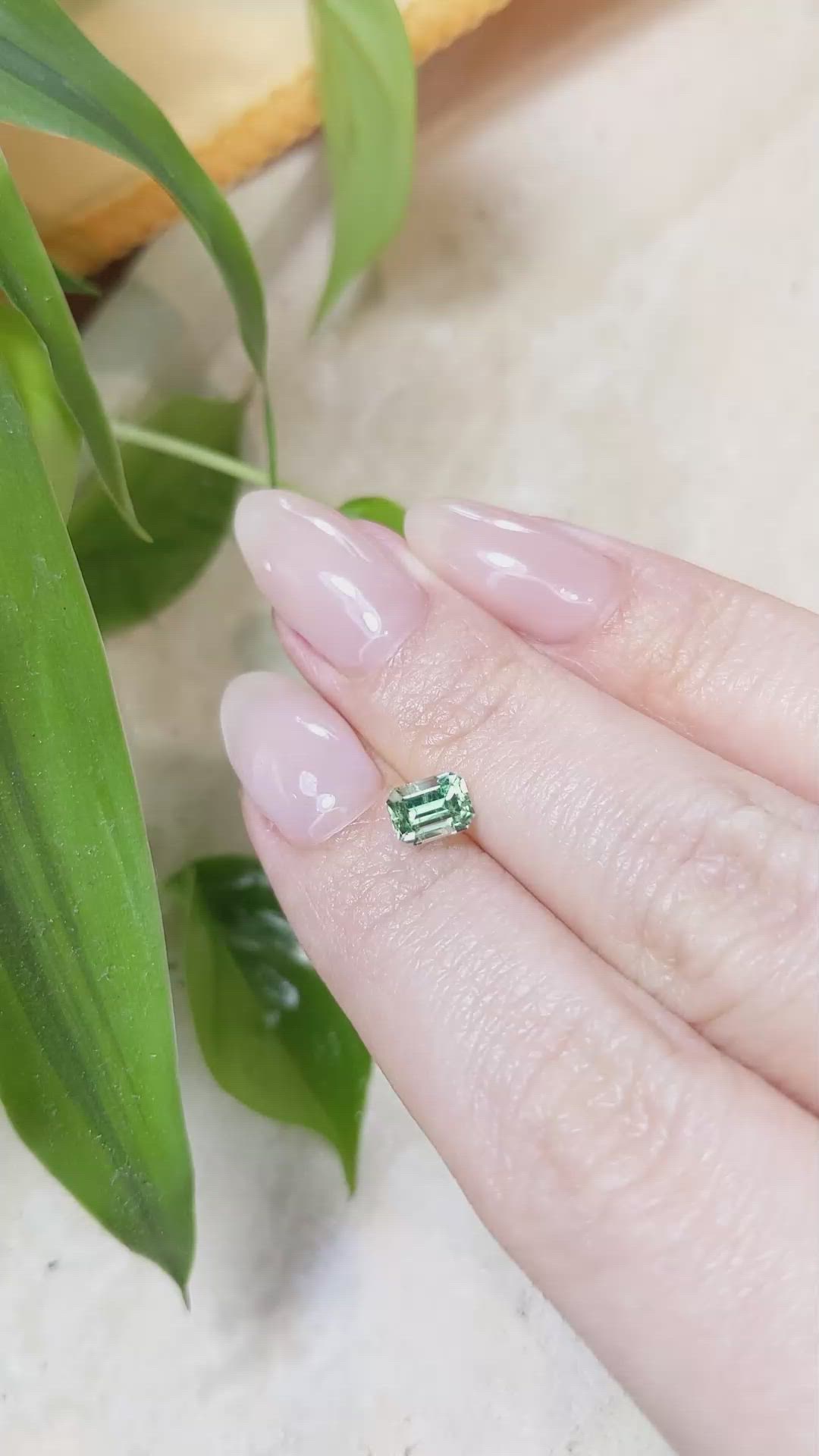 0.75 Ct. Emerald from Russia Size Video