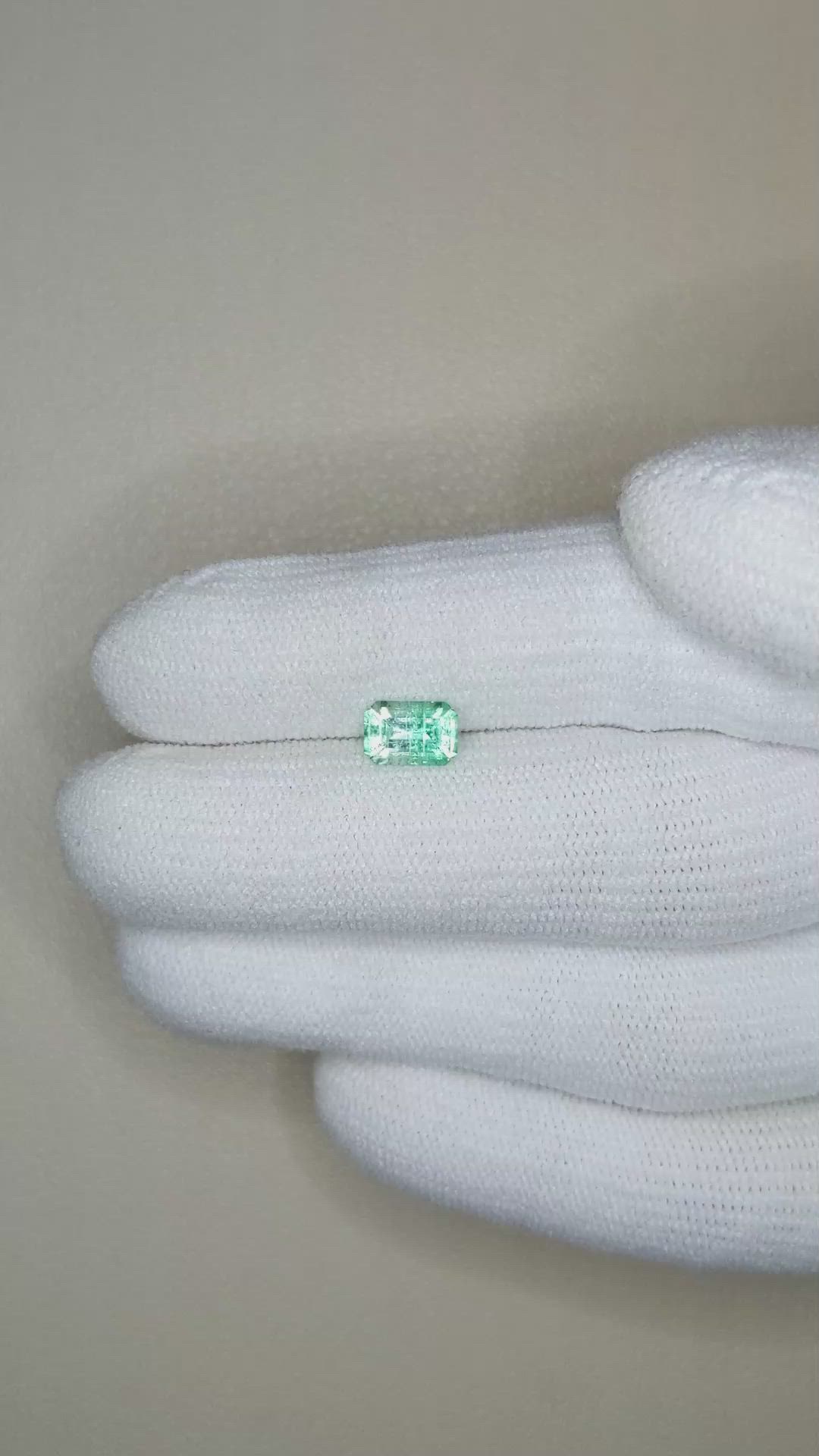 0.76 Ct. Emerald from Russia Size Video
