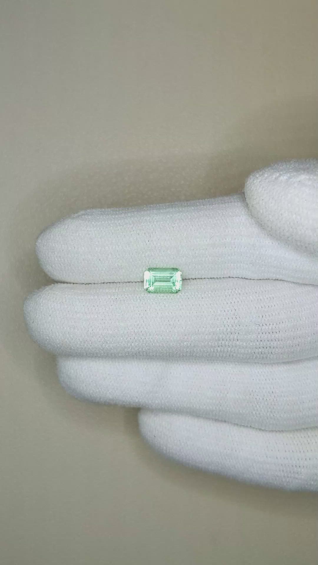 0.82 Ct. Emerald from Russia Size Video
