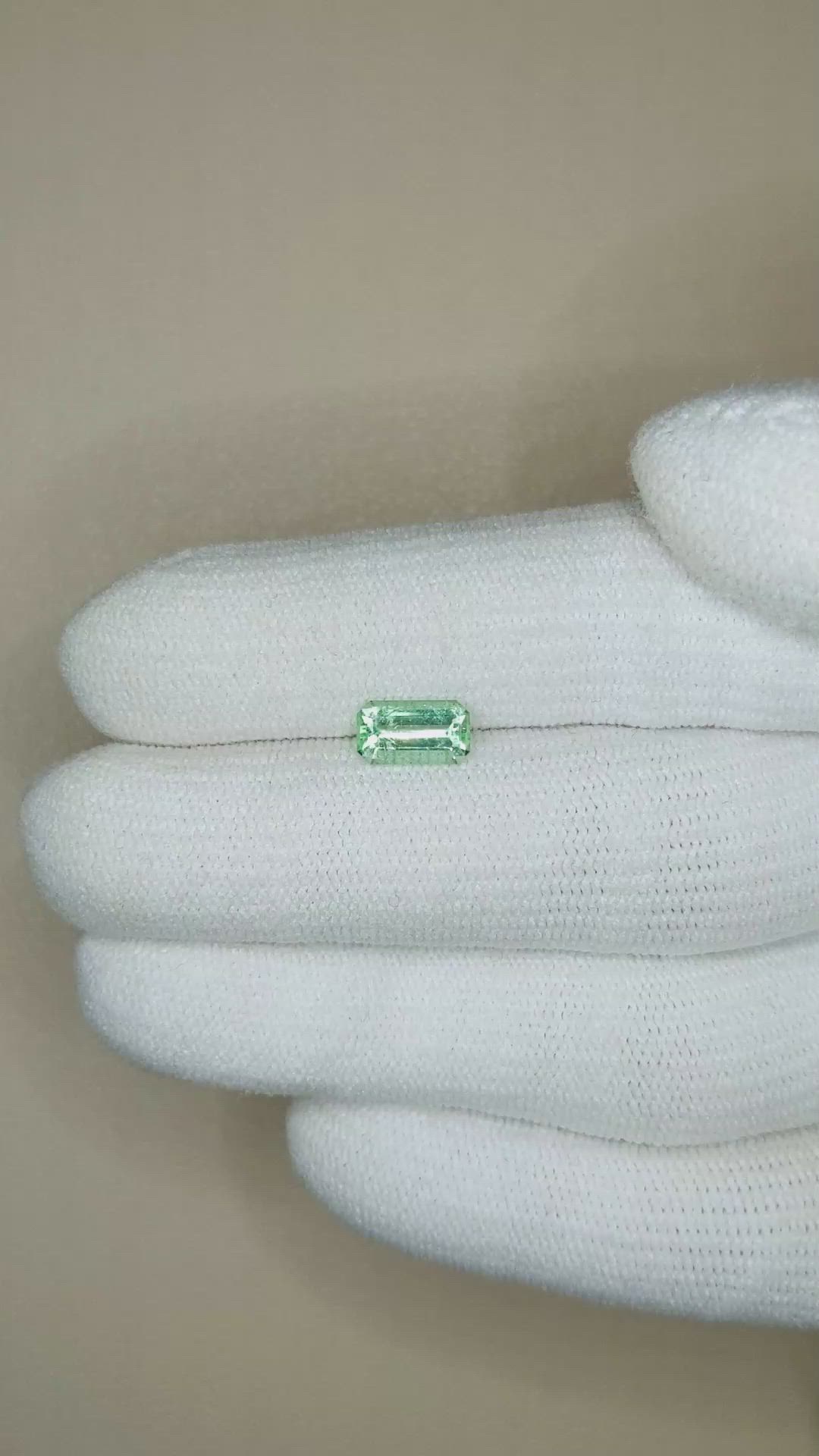 0.84 Ct. Emerald from Russia Size Video