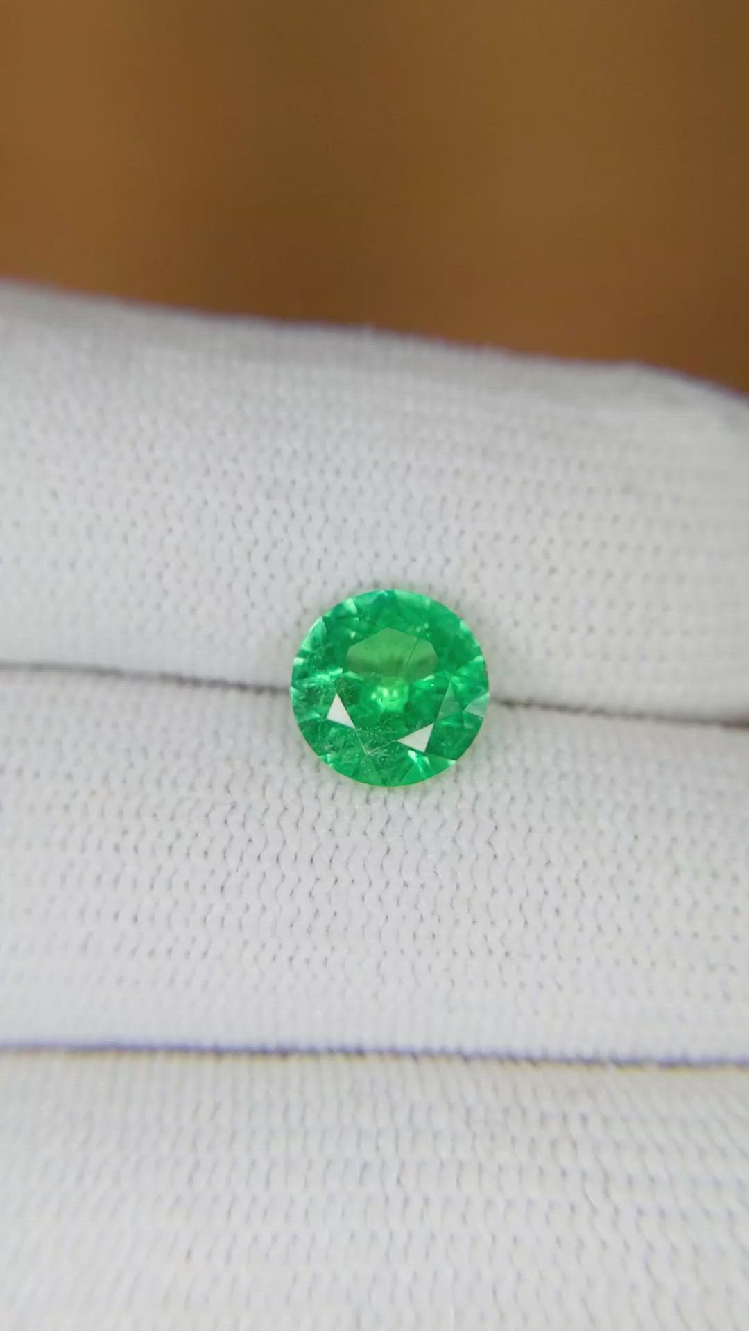 1.57 Ct. Emerald from Brazil Size Video