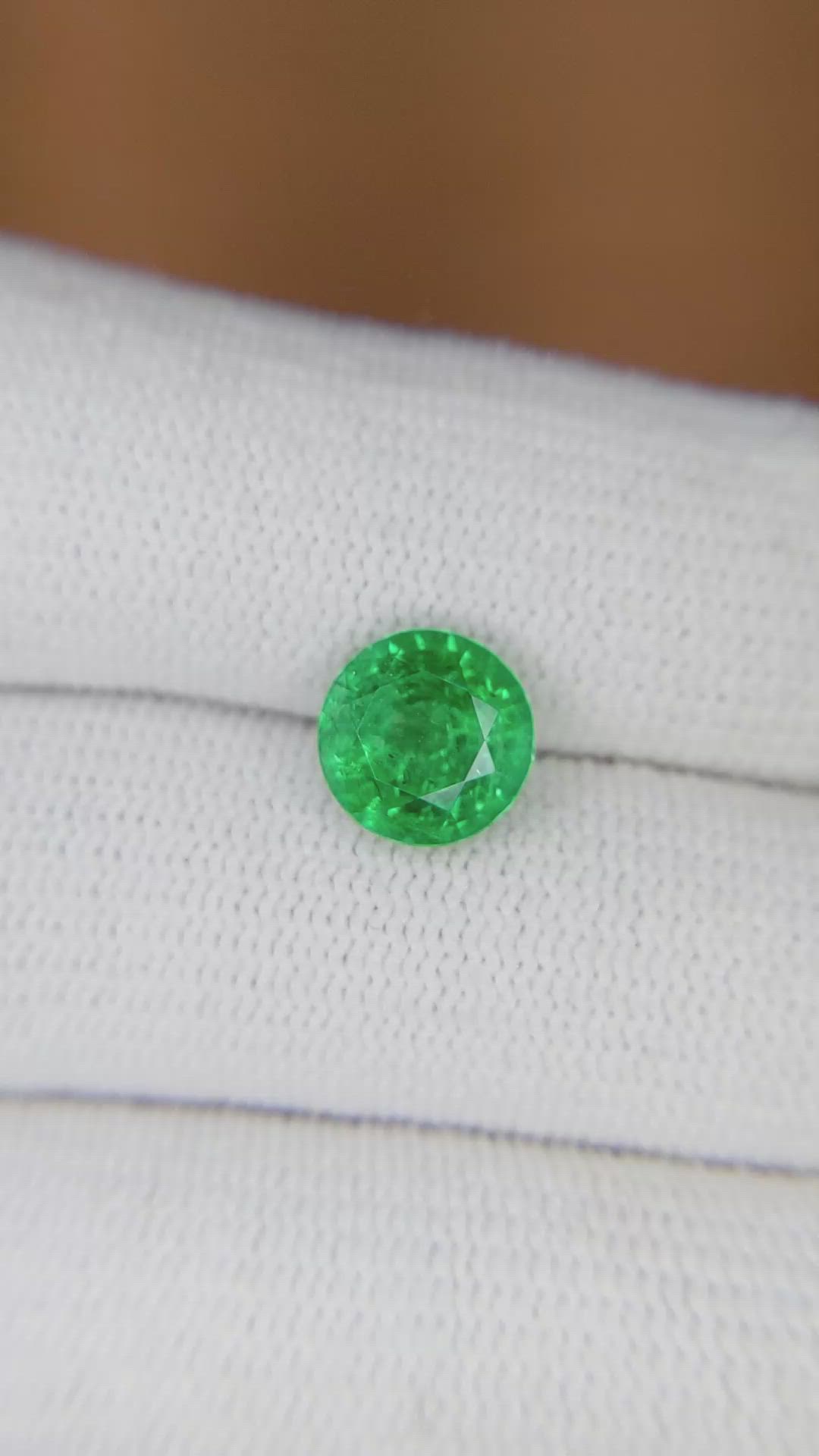 1.83 Ct. Emerald from Zambia Size Video