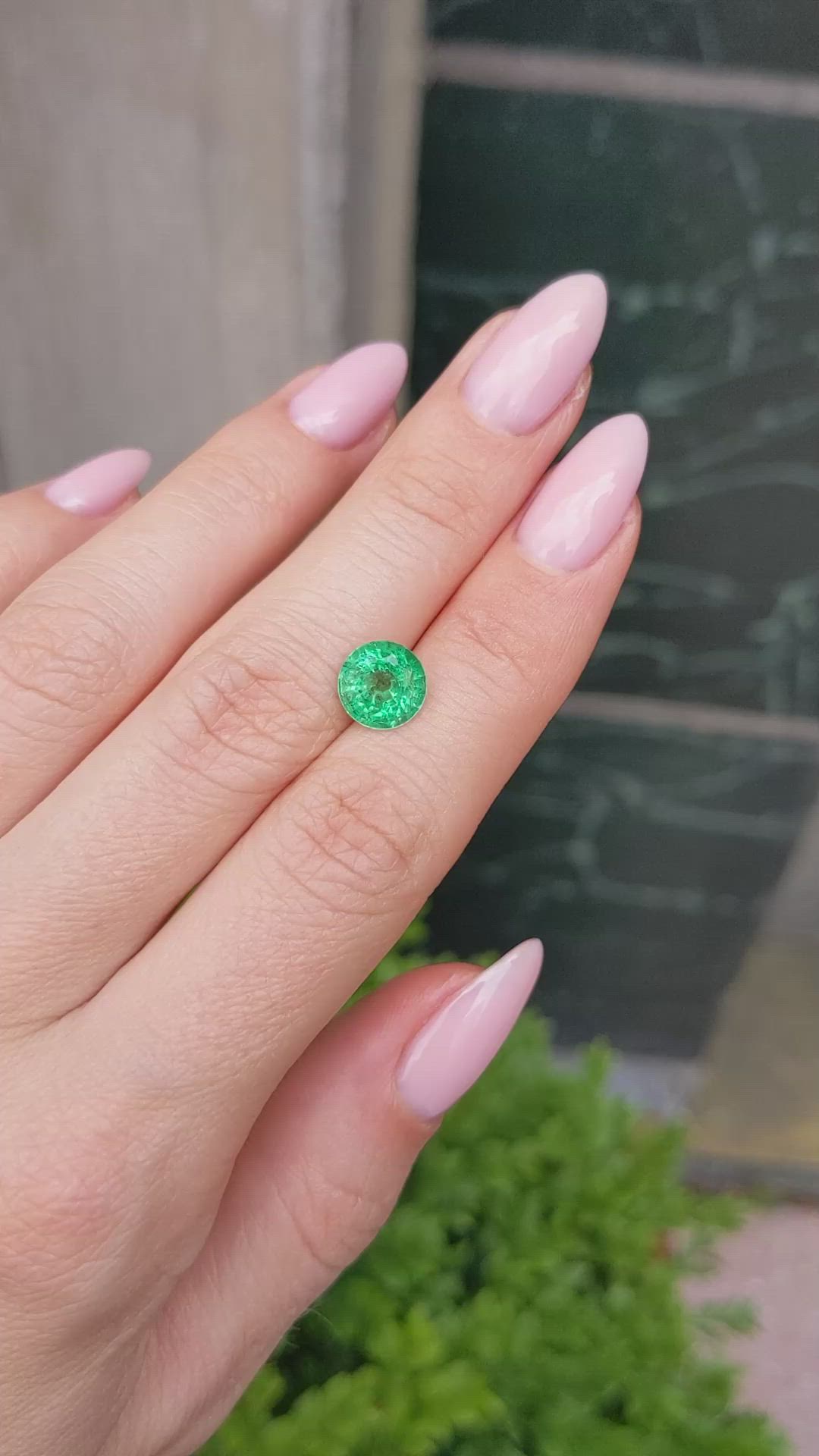 1.83 Ct. Emerald from Zambia Size Video
