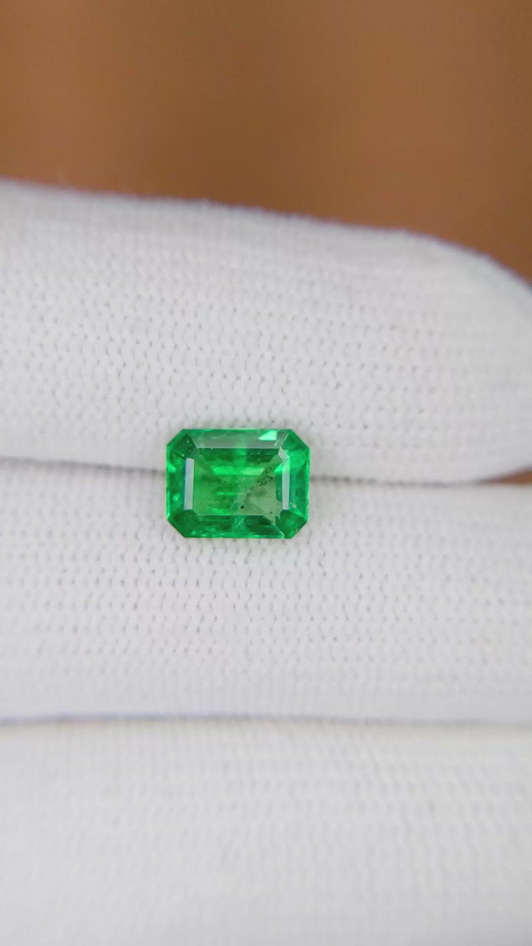1.50 Ct. Emerald from Zambia Size Video