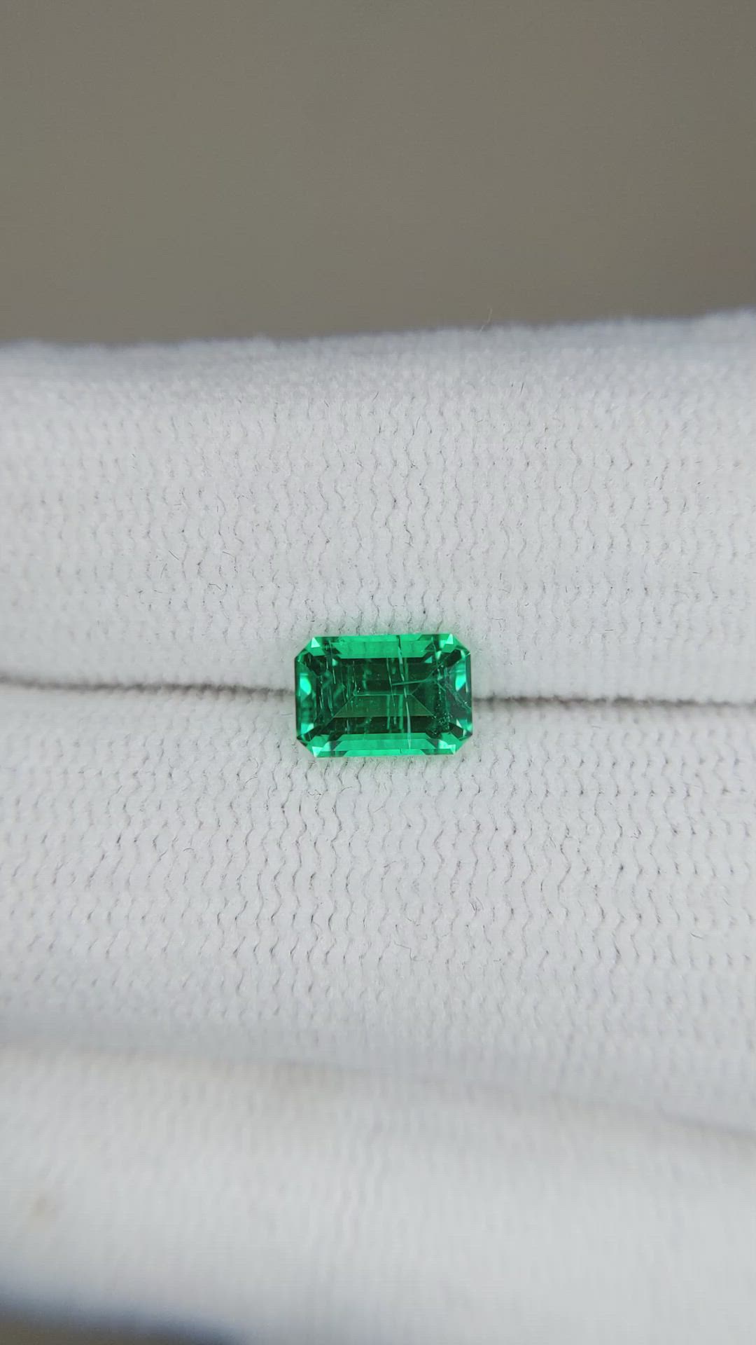 0.73 Ct. Emerald from Russia Size Video
