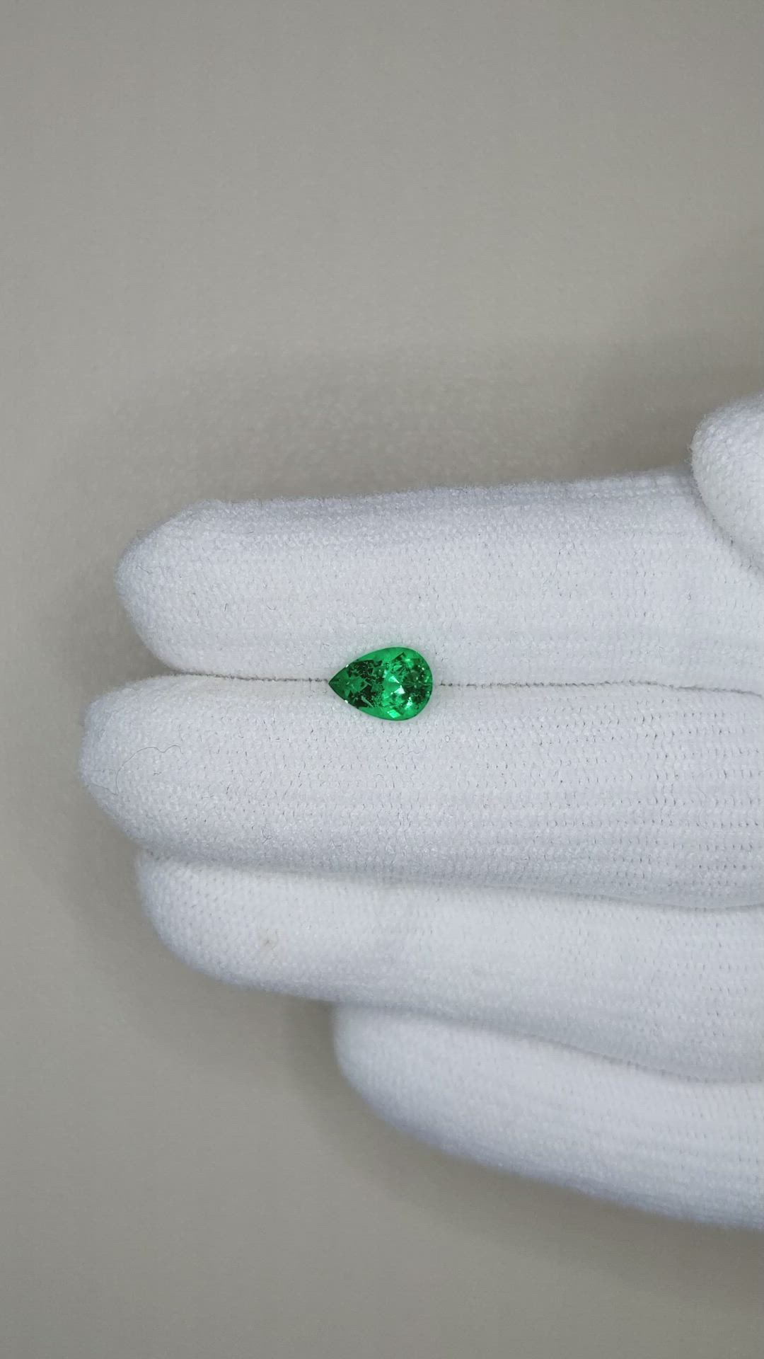 0.72 Ct. Emerald from Russia Size Video