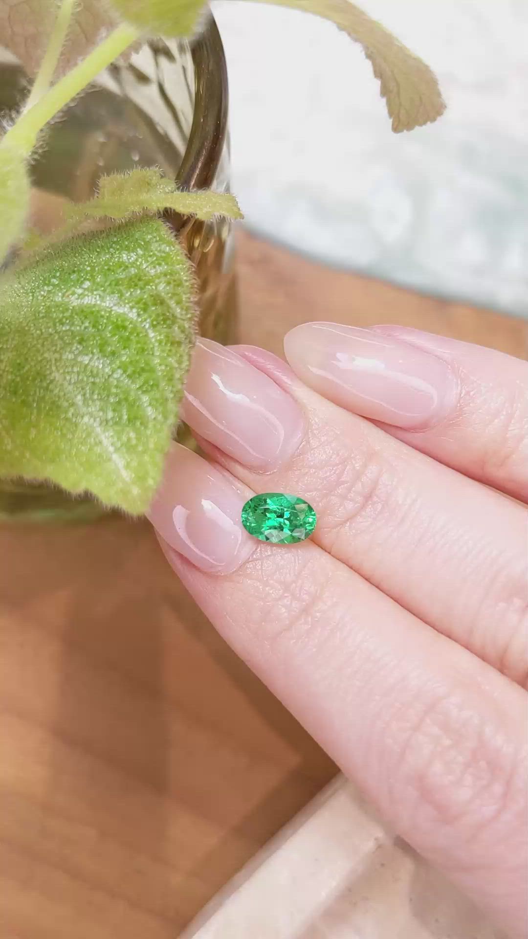 0.95 Ct. Emerald from Russia Size Video