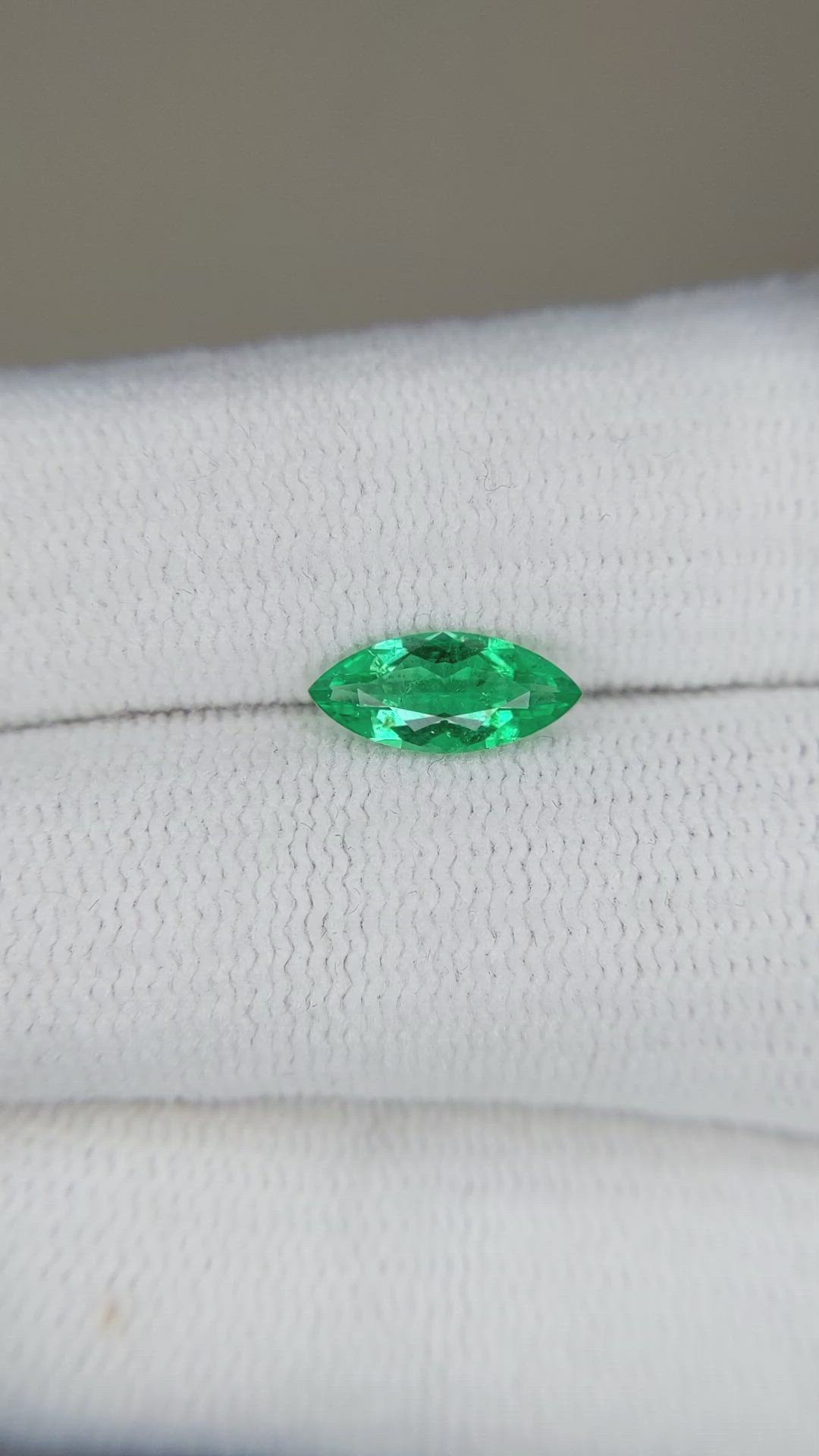 0.66 Ct. Emerald from Russia Size Video