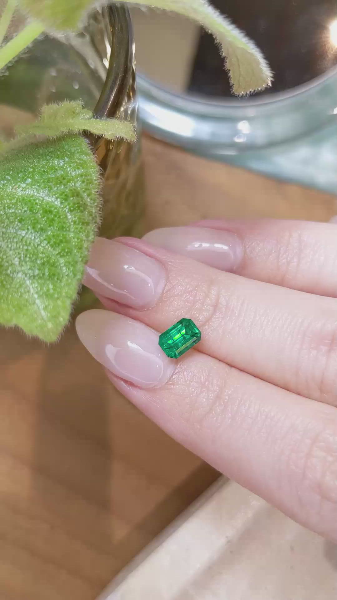 0.93 Ct. Emerald from Russia Size Video