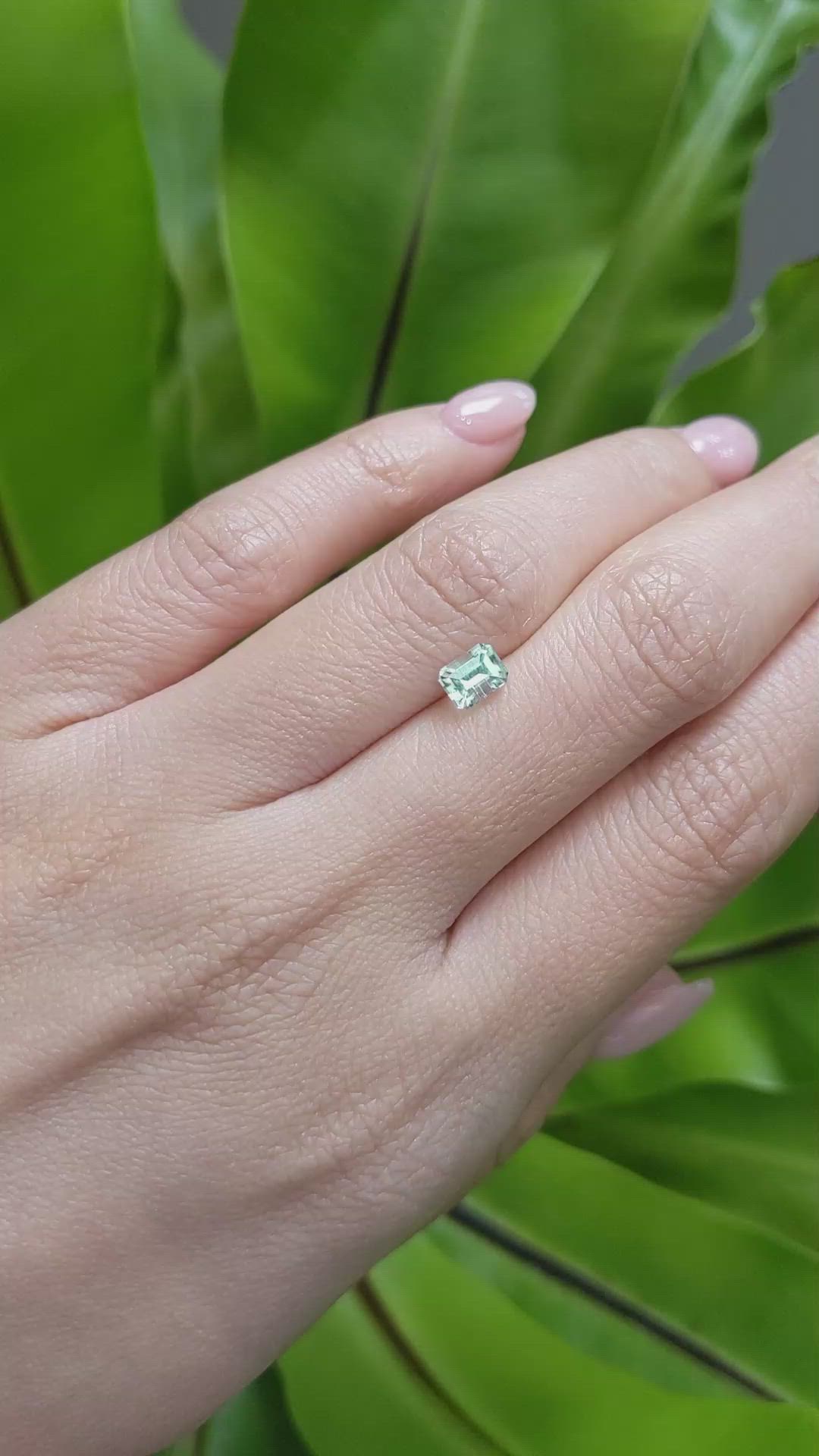 0.61 Ct. Emerald from Russia Size Video