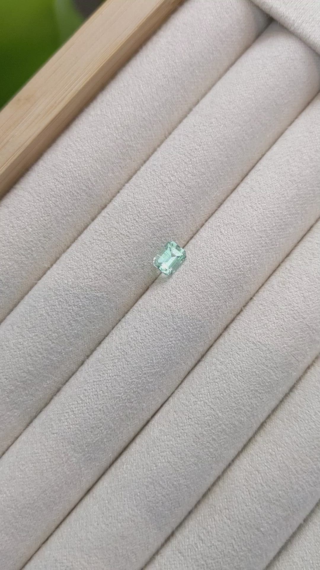 0.61 Ct. Emerald from Russia Size Video