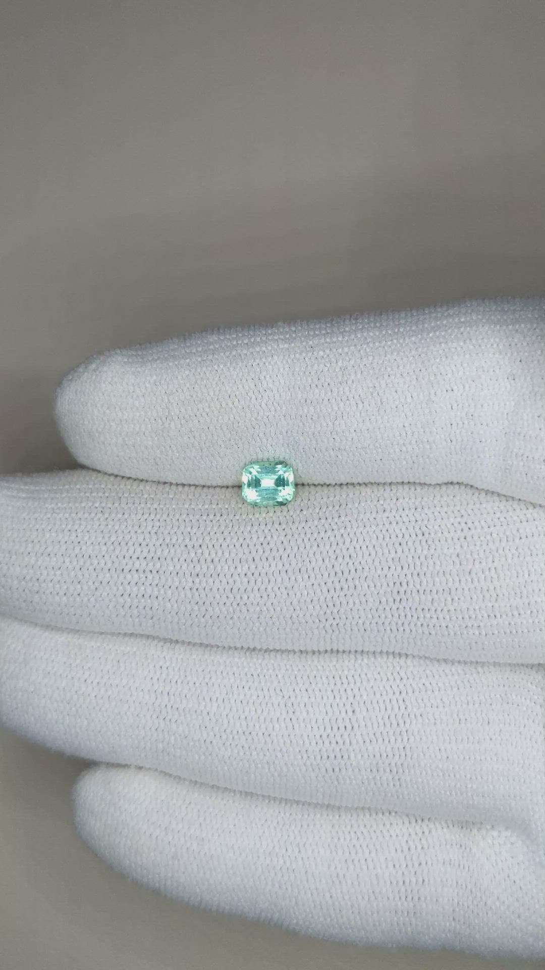 0.61 Ct. Emerald from Russia Size Video