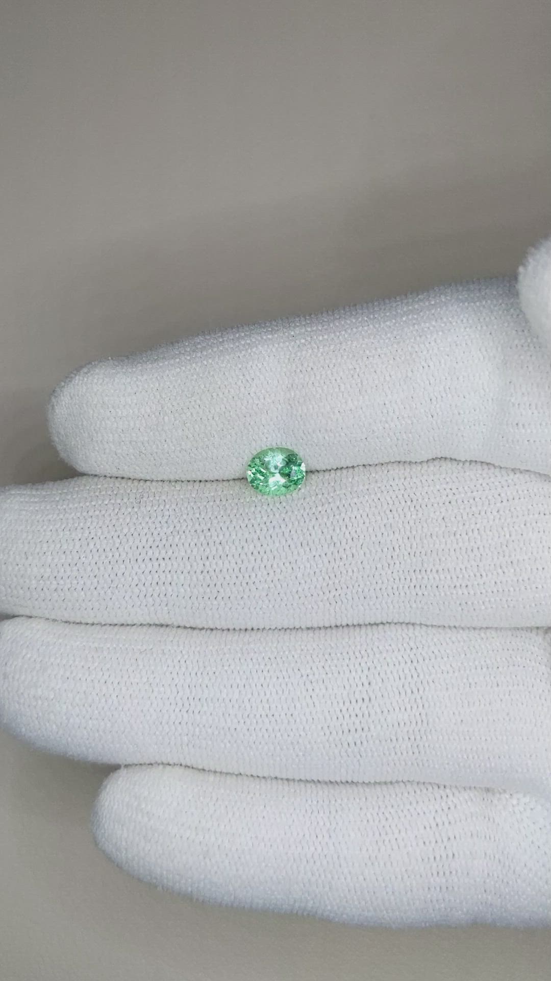 0.66 Ct. Emerald from Russia Size Video