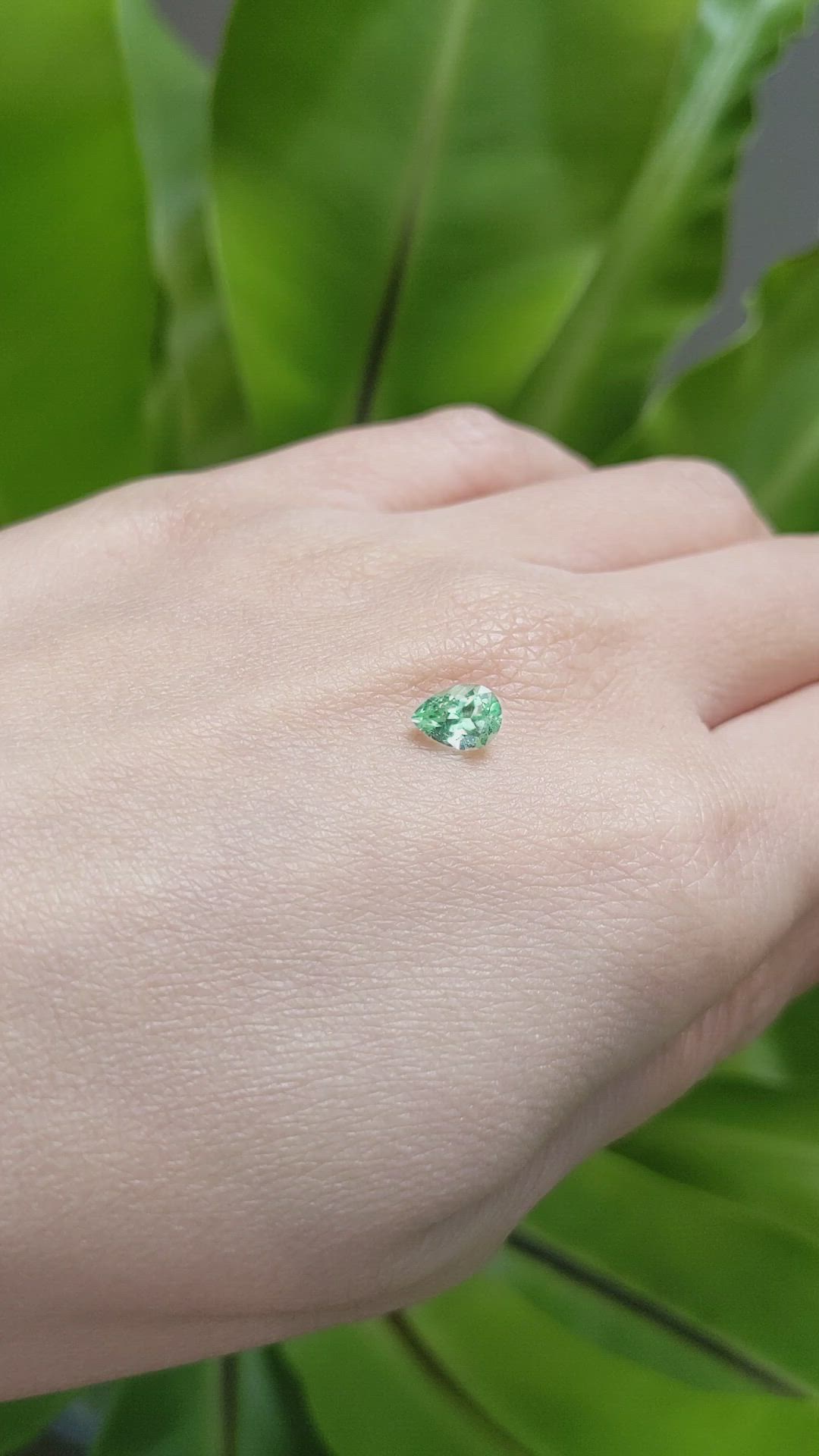 0.71 Ct. Emerald from Russia Size Video