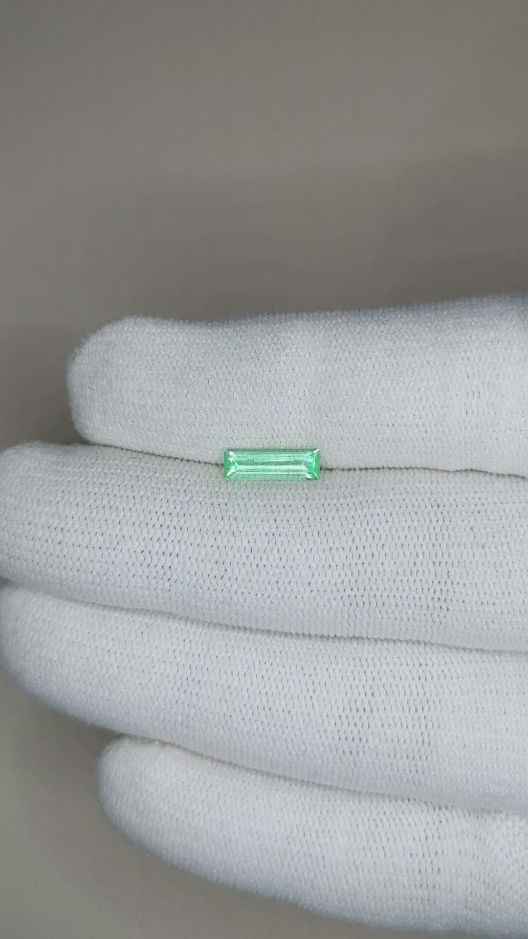 0.59 Ct. Emerald from Russia Size Video