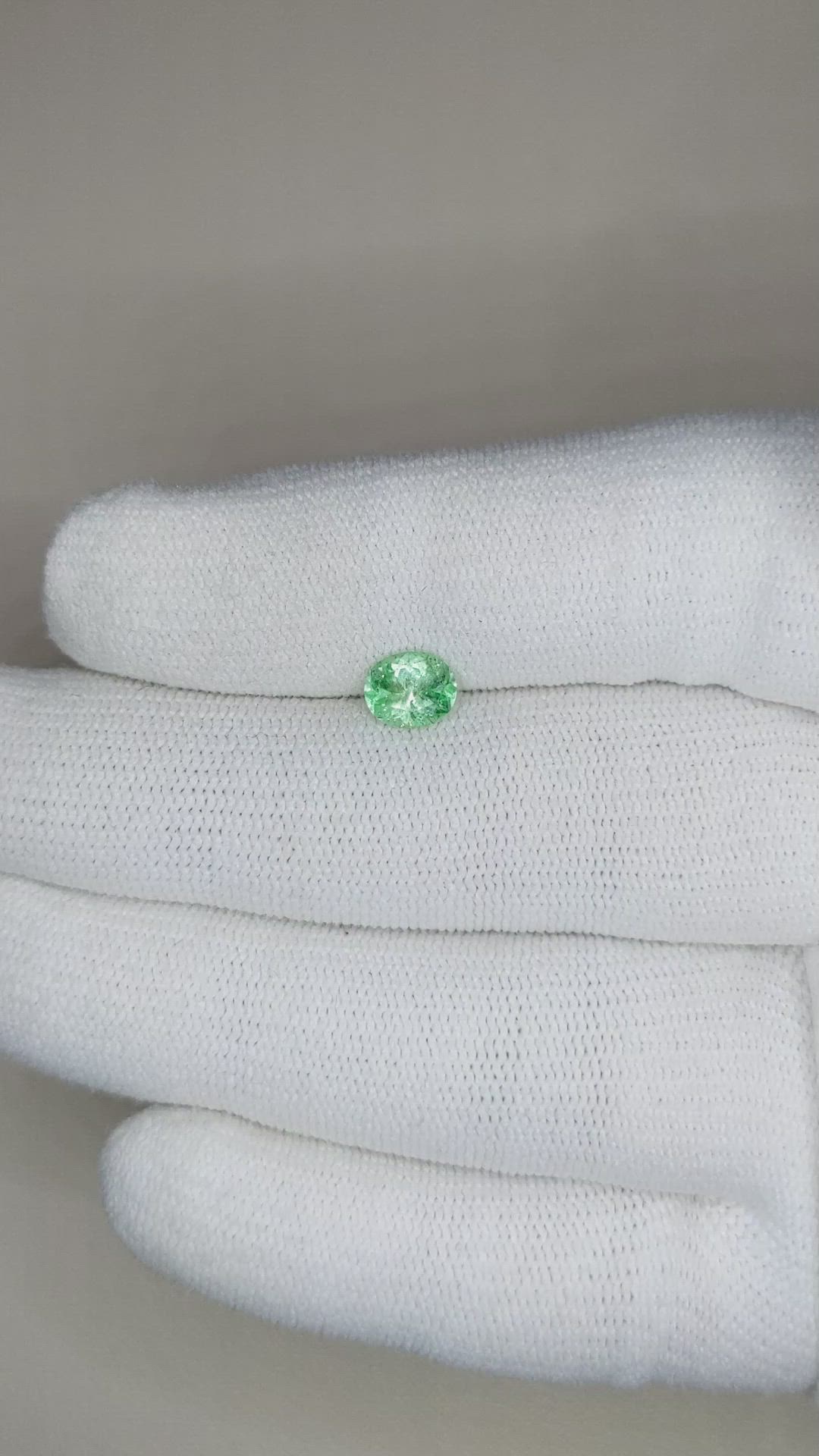 0.67 Ct. Emerald from Russia Size Video