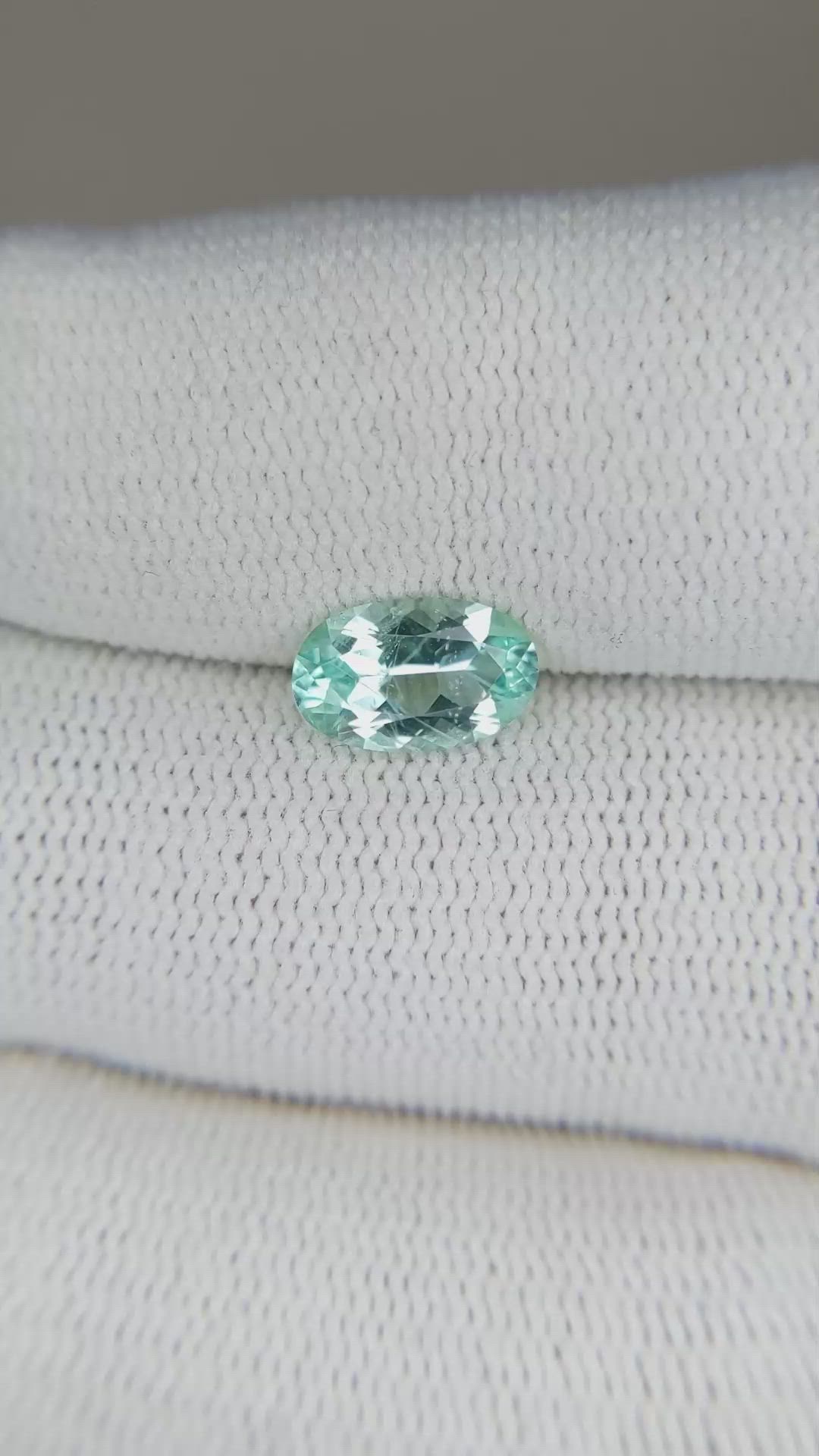 1.04 Ct. Emerald from Russia Size Video