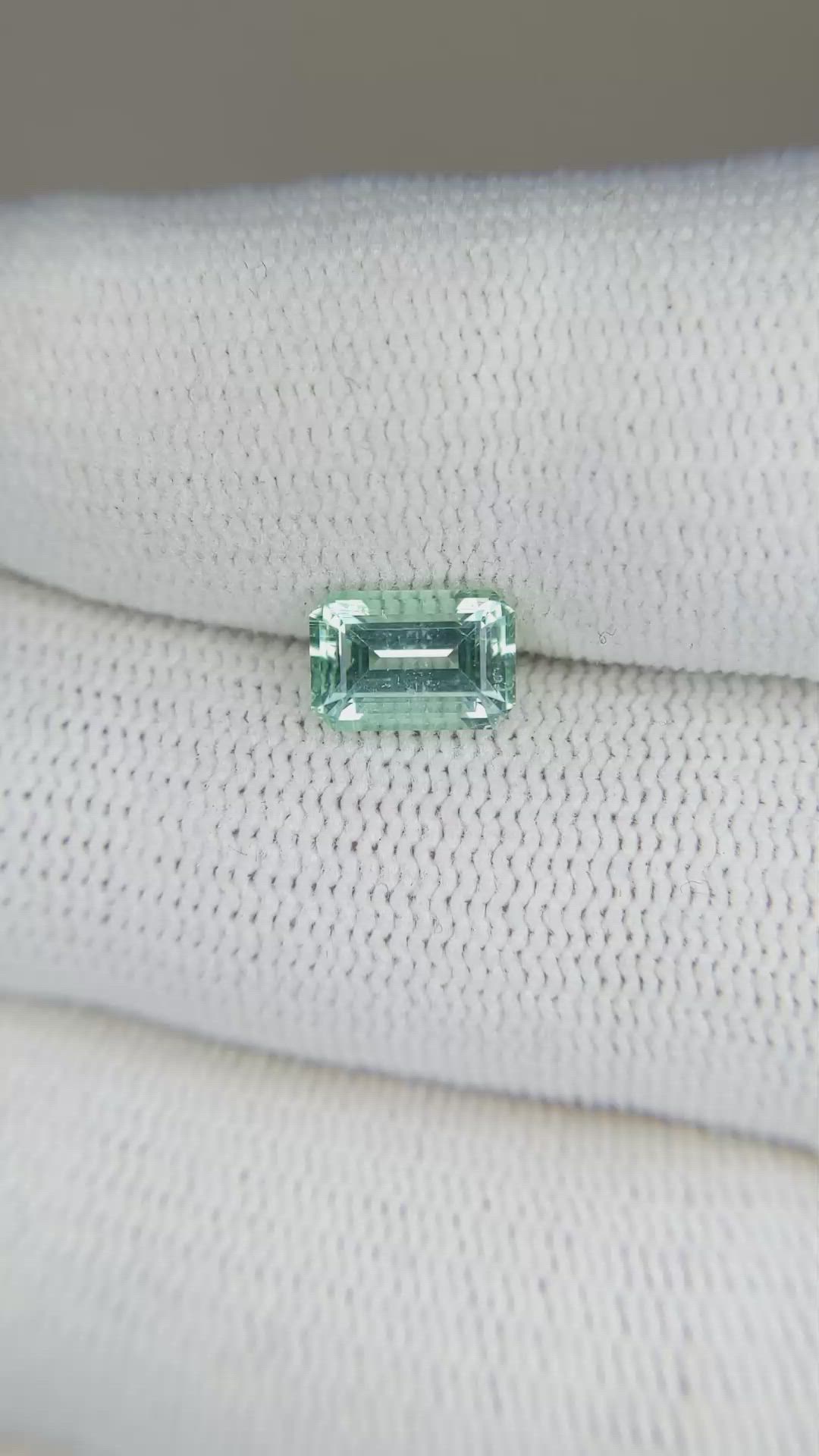 1.02 Ct. Emerald from Russia Size Video