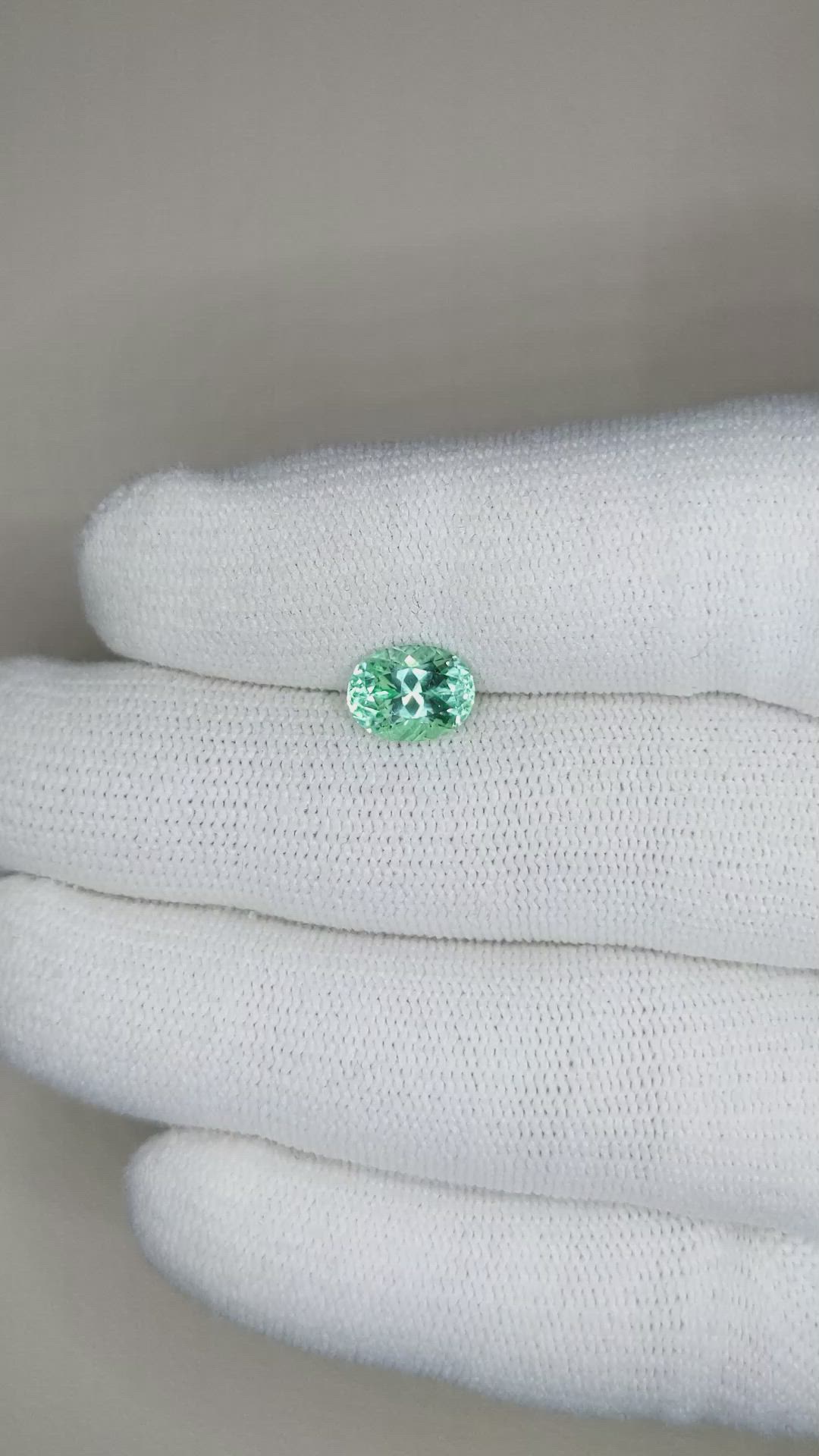 1.38 Ct. Emerald from Russia Size Video