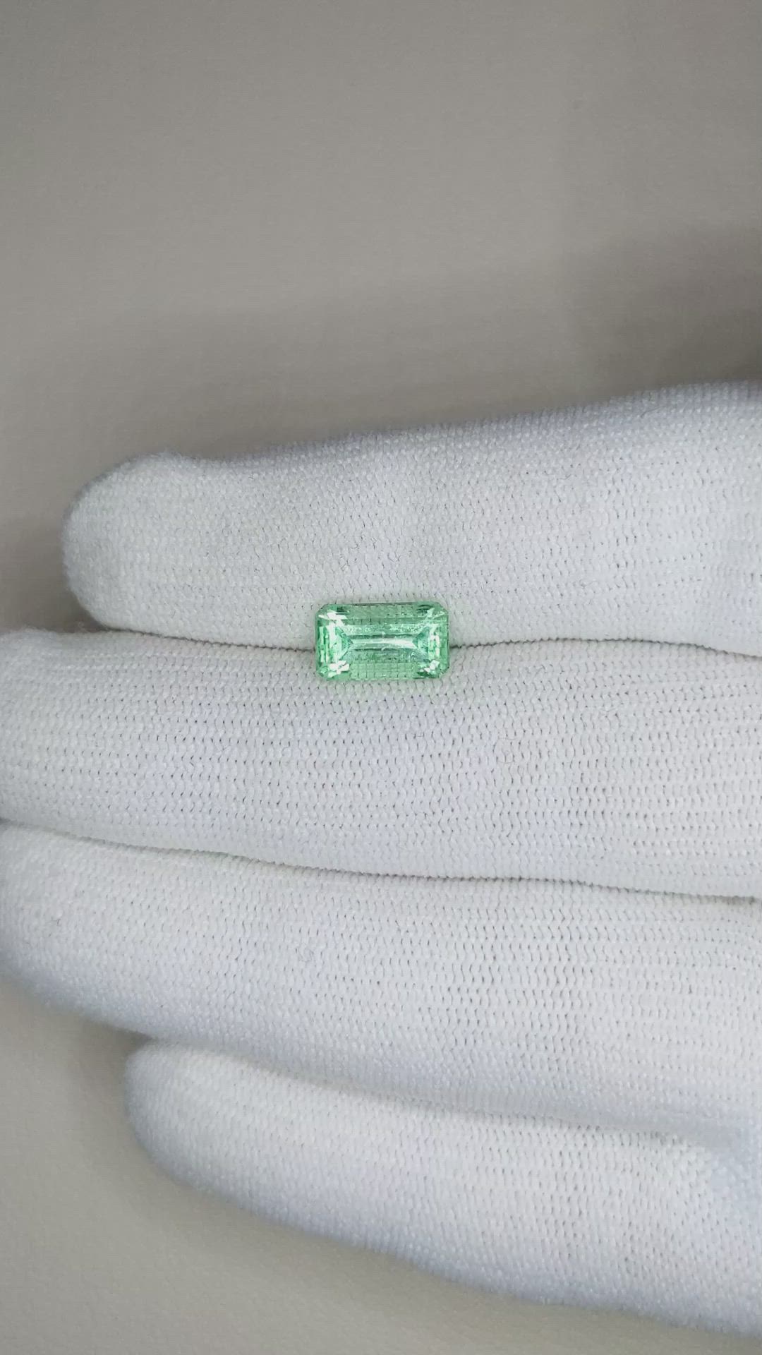 1.94 Ct. Emerald from Russia Size Video