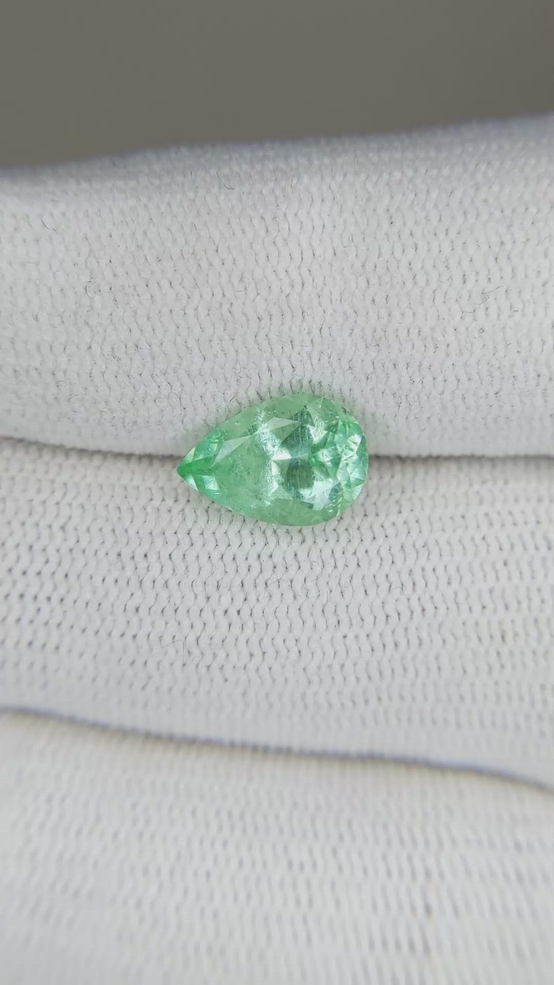 1.93 Ct. Emerald from Russia Size Video