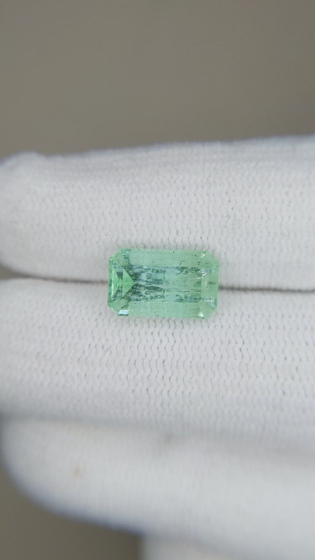 2.41 Ct. Emerald from Russia Size Video