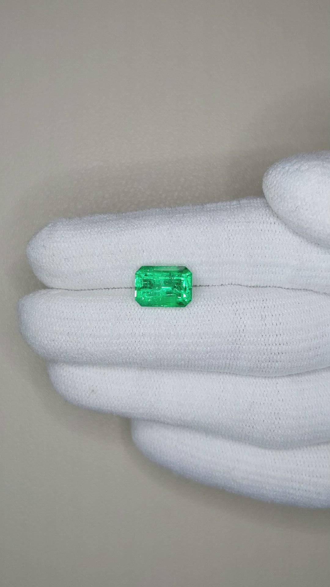 2.84 Ct. Emerald from Russia Size Video