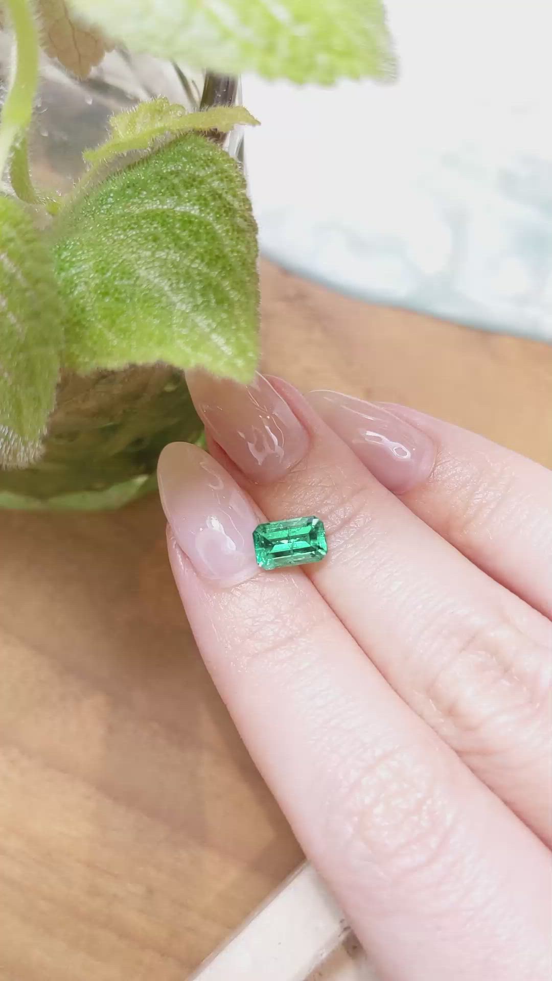 1.39 Ct. Emerald from Russia Size Video