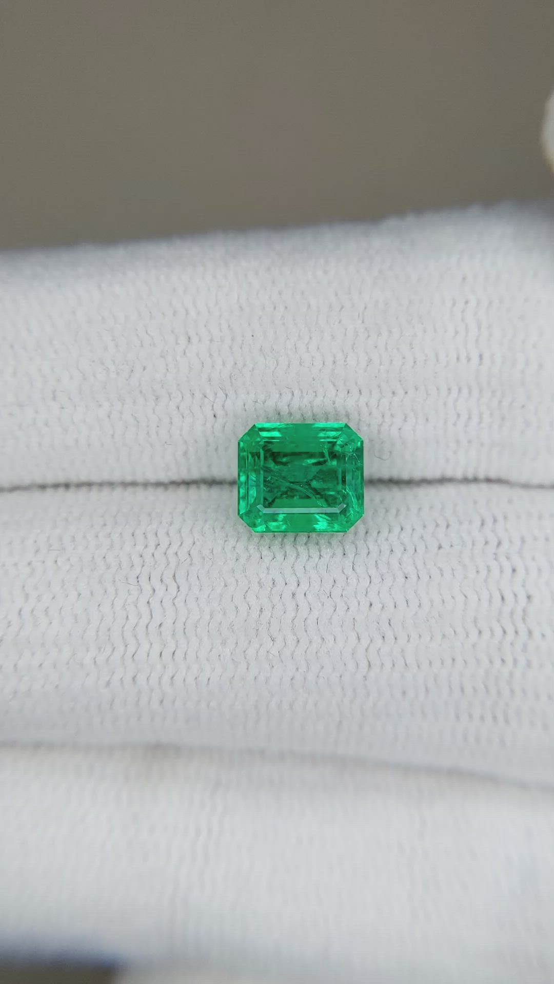 1.33 Ct. Emerald from Russia Size Video