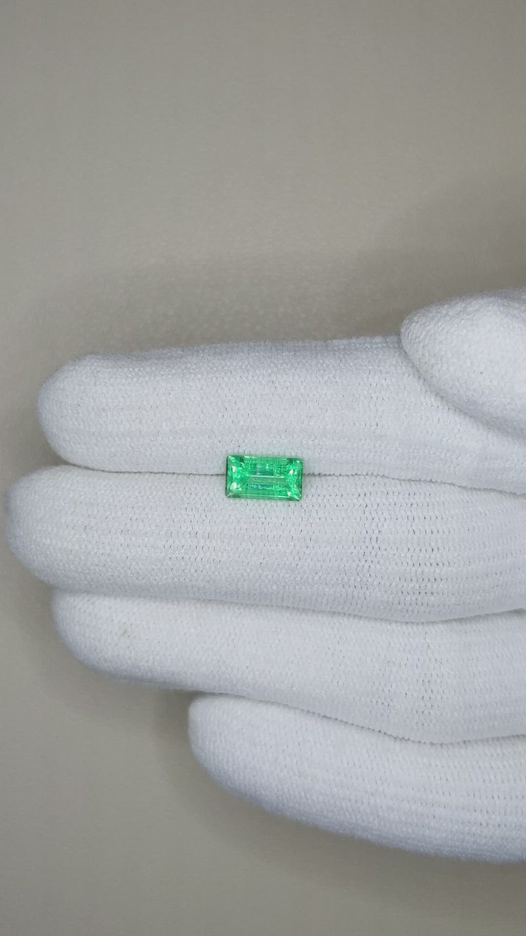 1.07 Ct. Emerald from Russia Size Video