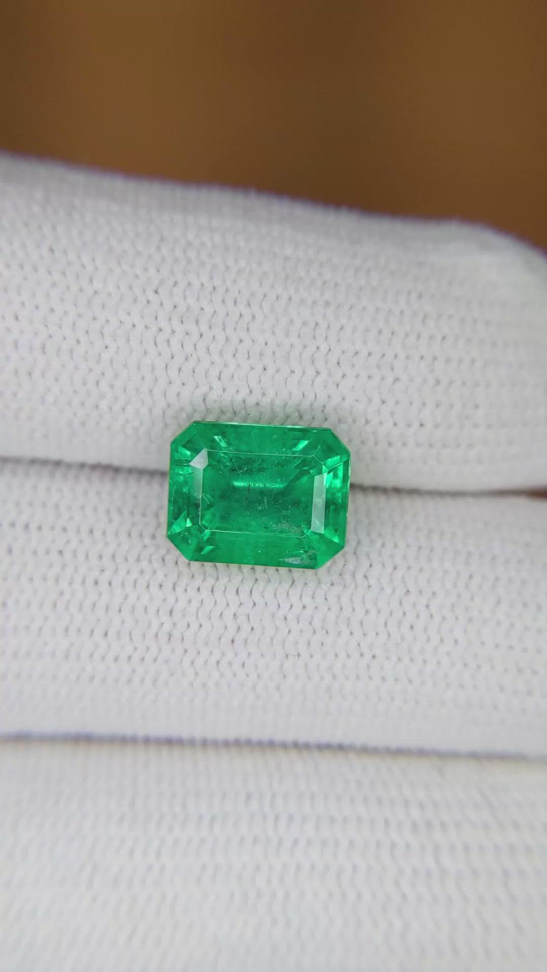 3.16 Ct. Emerald from Zambia Size Video