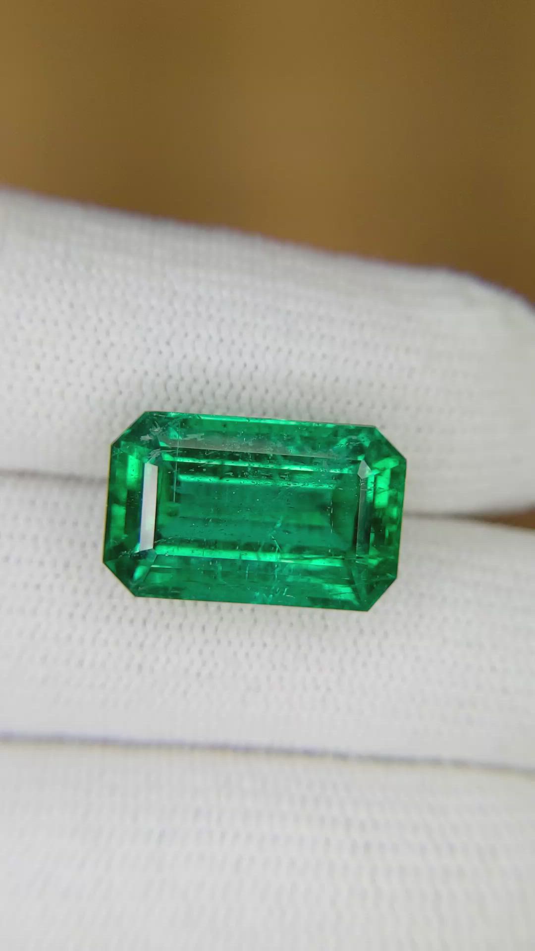 11.50 Ct. Emerald from Zambia Size Video