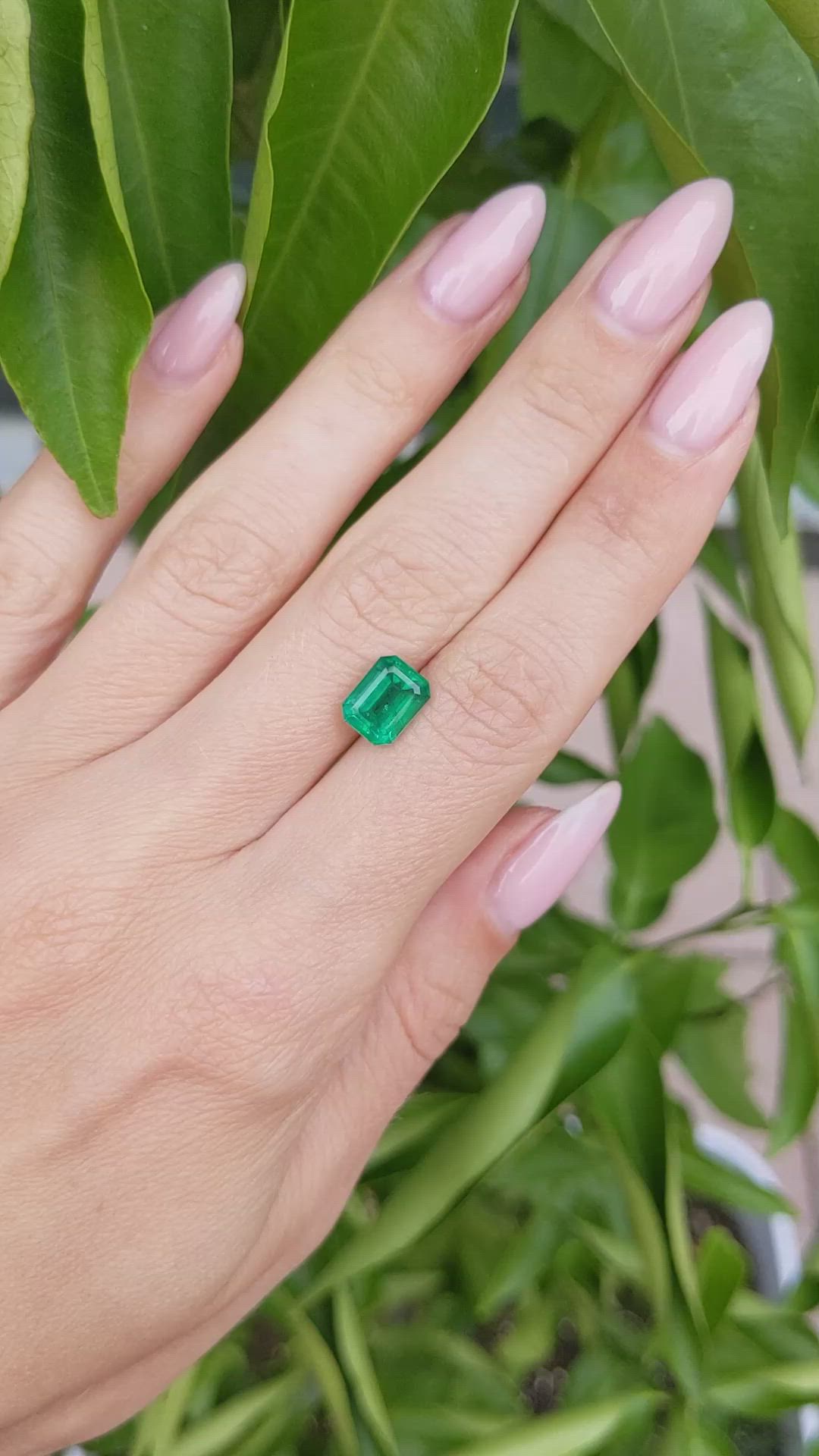 2.19 Ct. Emerald from Zambia Size Video