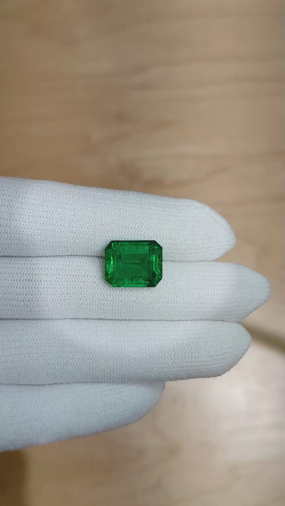 7.39 Ct. Emerald from Zambia Size Video